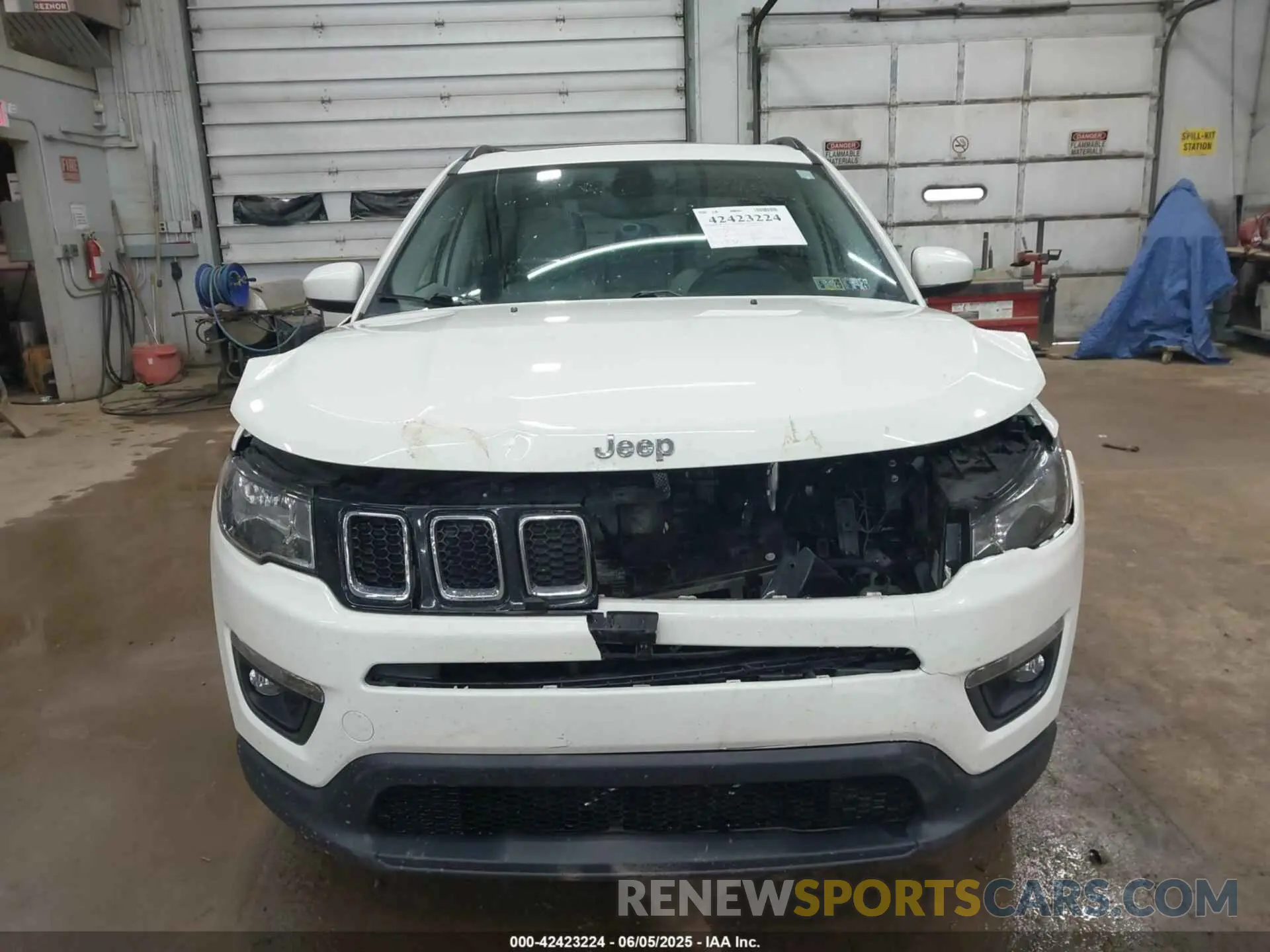 12 Photograph of a damaged car 3C4NJCBB8KT685910 JEEP COMPASS 2019