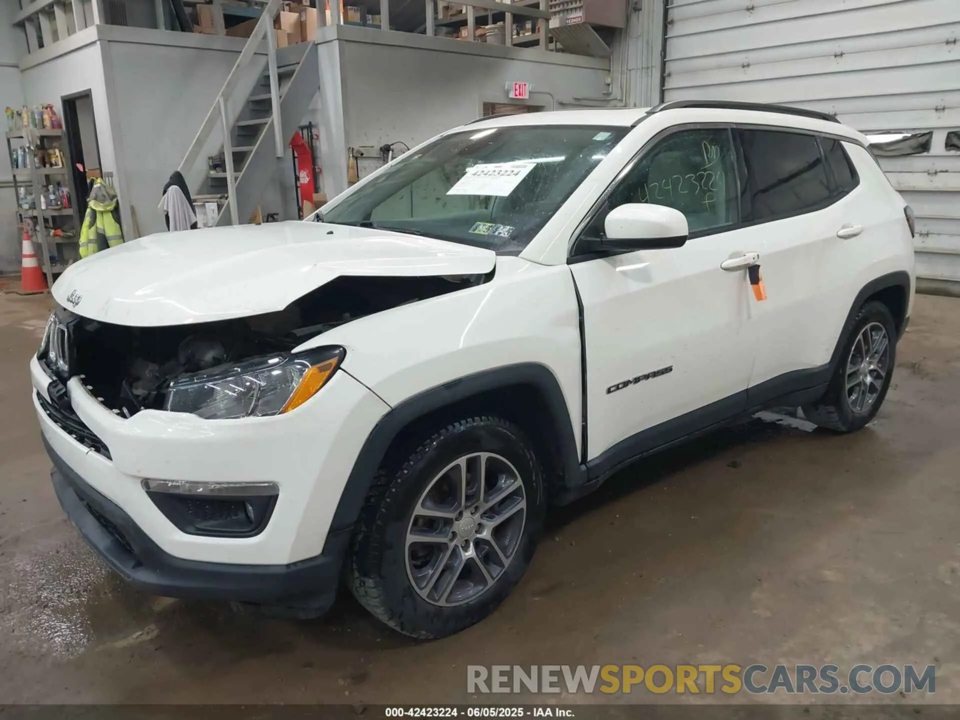 2 Photograph of a damaged car 3C4NJCBB8KT685910 JEEP COMPASS 2019