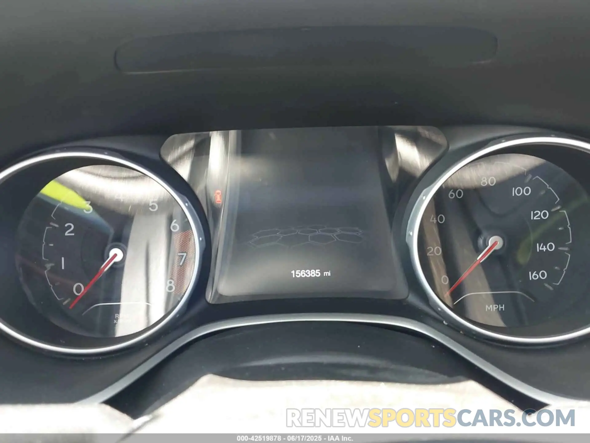 7 Photograph of a damaged car 3C4NJCBB8KT727170 JEEP COMPASS 2019