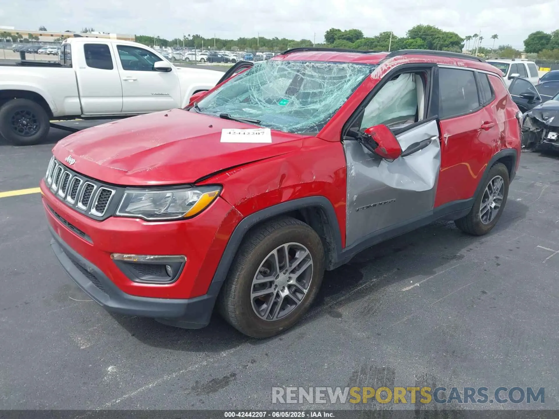 2 Photograph of a damaged car 3C4NJCBB8KT843811 JEEP COMPASS 2019