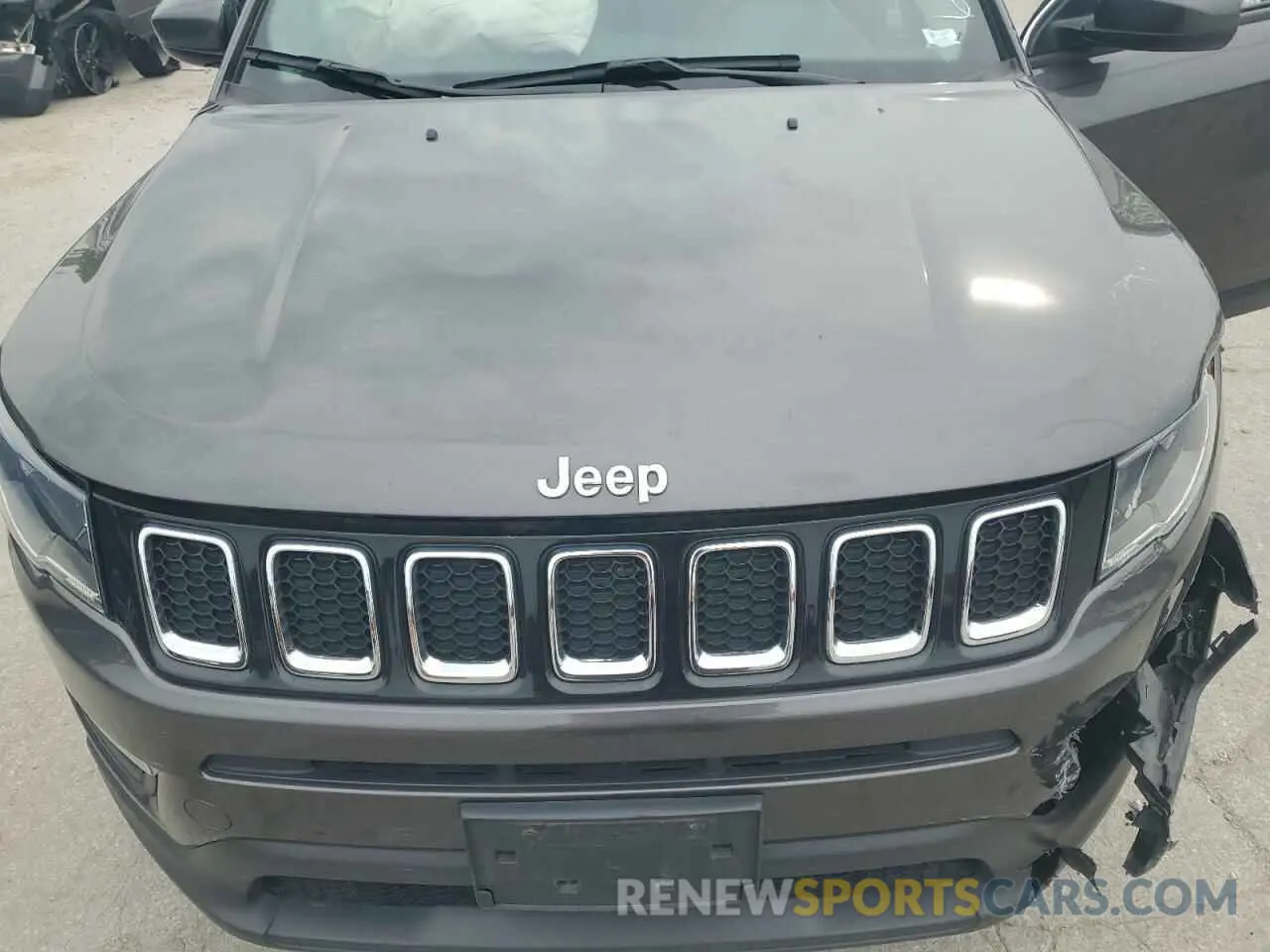 12 Photograph of a damaged car 3C4NJCBB8KT855148 JEEP COMPASS 2019