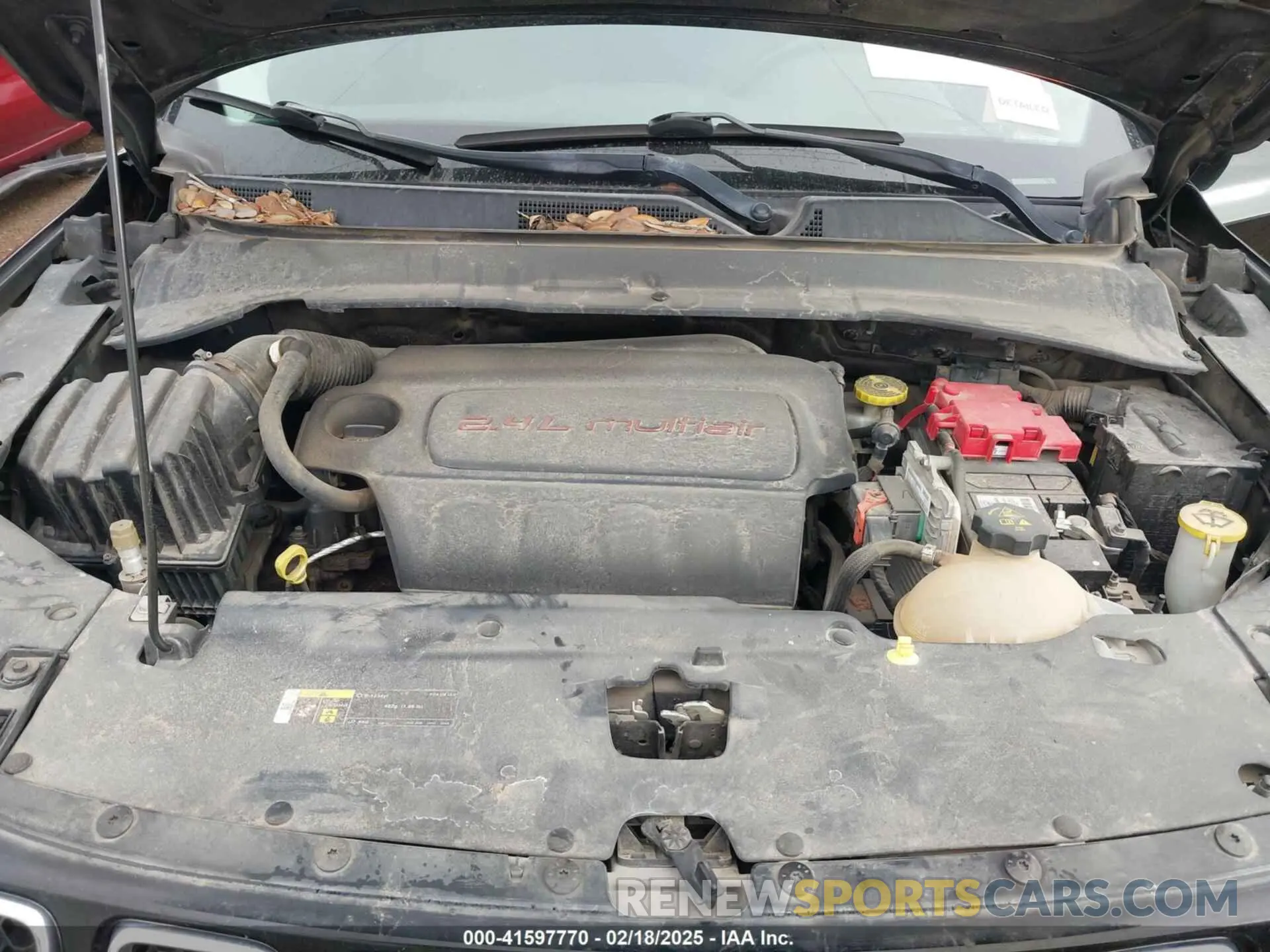 10 Photograph of a damaged car 3C4NJCBB9KT637624 JEEP COMPASS 2019