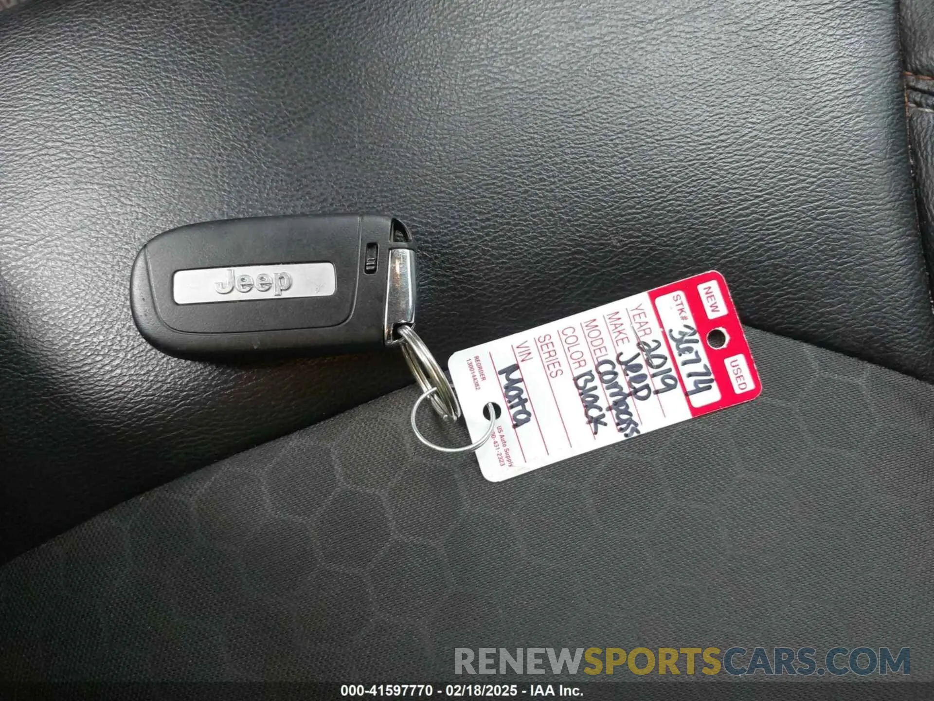 11 Photograph of a damaged car 3C4NJCBB9KT637624 JEEP COMPASS 2019