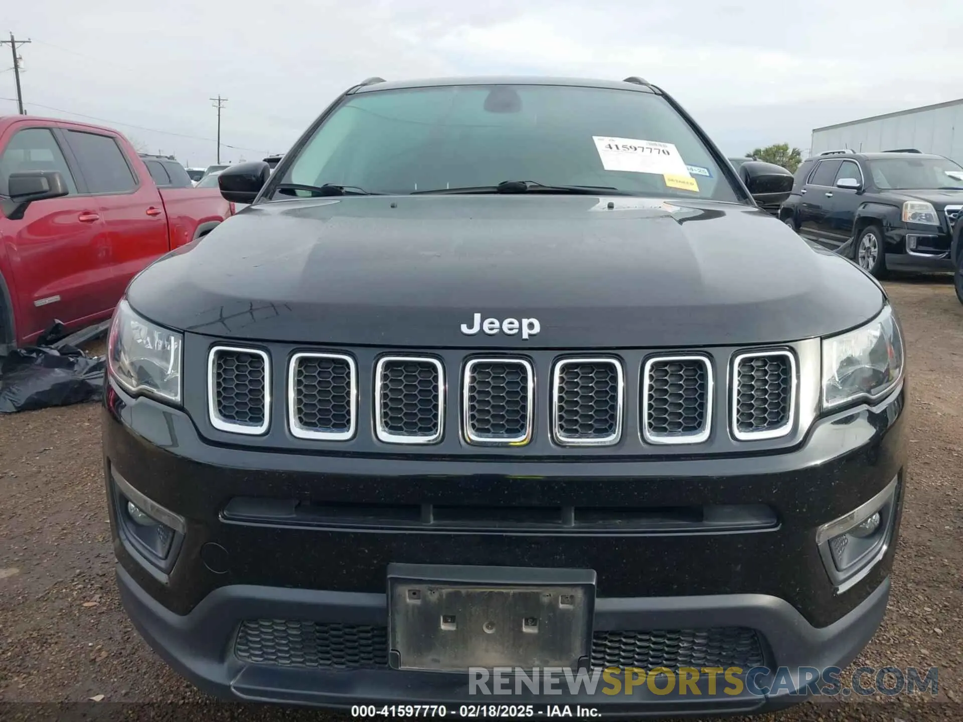 13 Photograph of a damaged car 3C4NJCBB9KT637624 JEEP COMPASS 2019