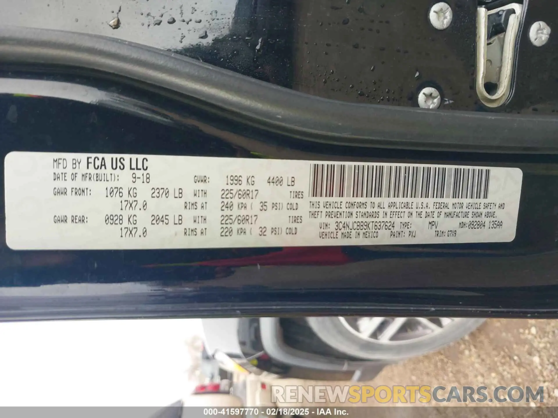 9 Photograph of a damaged car 3C4NJCBB9KT637624 JEEP COMPASS 2019