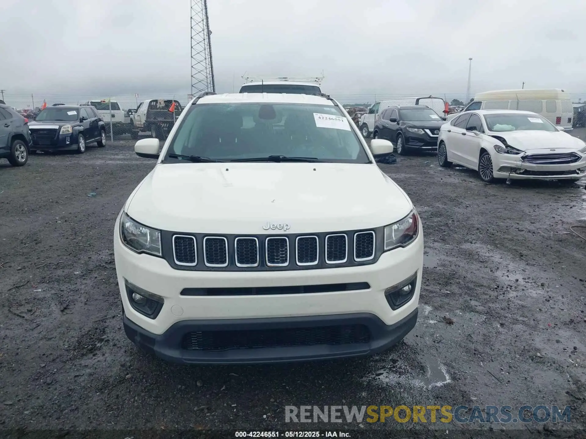 12 Photograph of a damaged car 3C4NJCBB9KT652222 JEEP COMPASS 2019