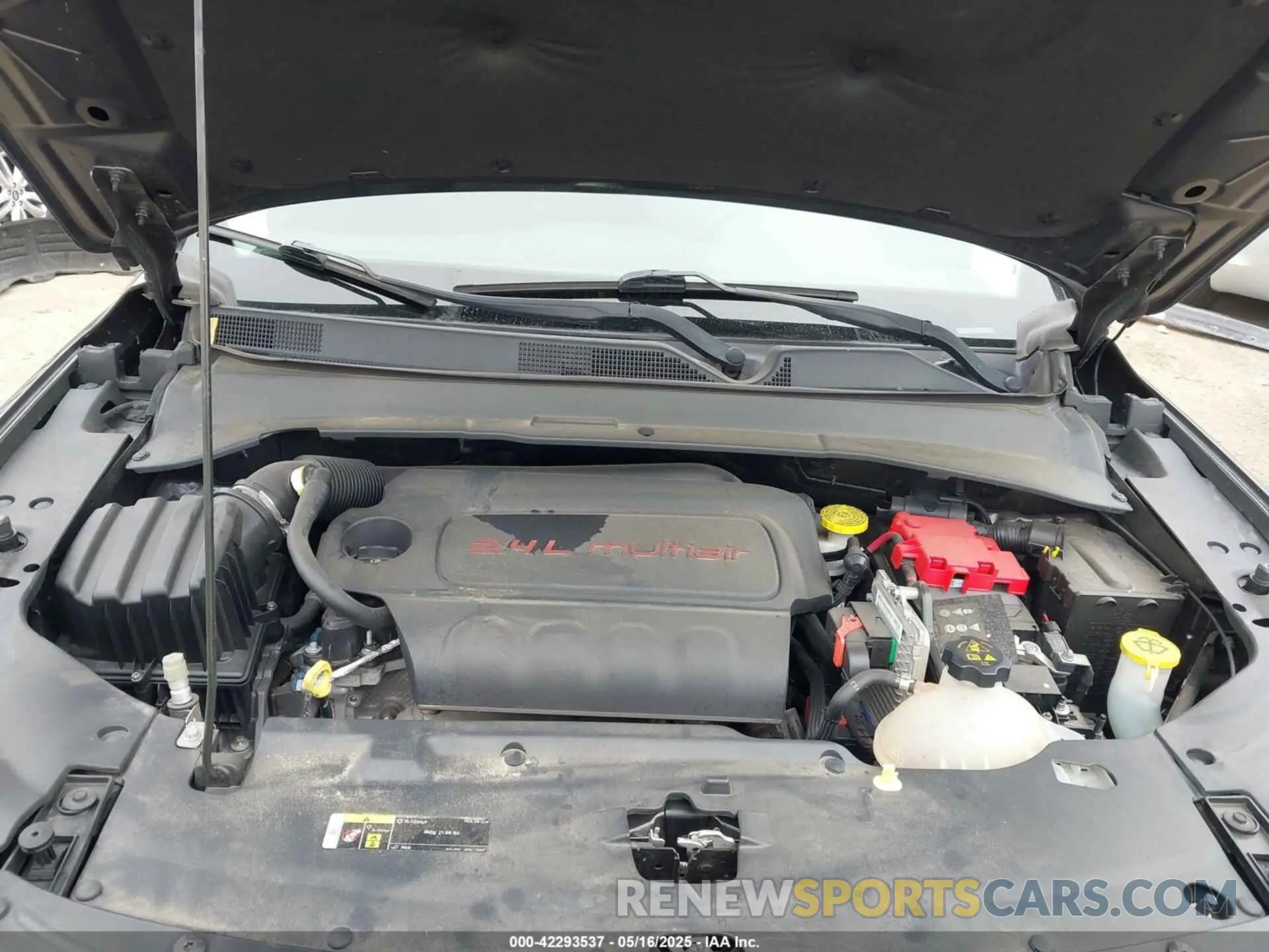 10 Photograph of a damaged car 3C4NJCBB9KT833210 JEEP COMPASS 2019