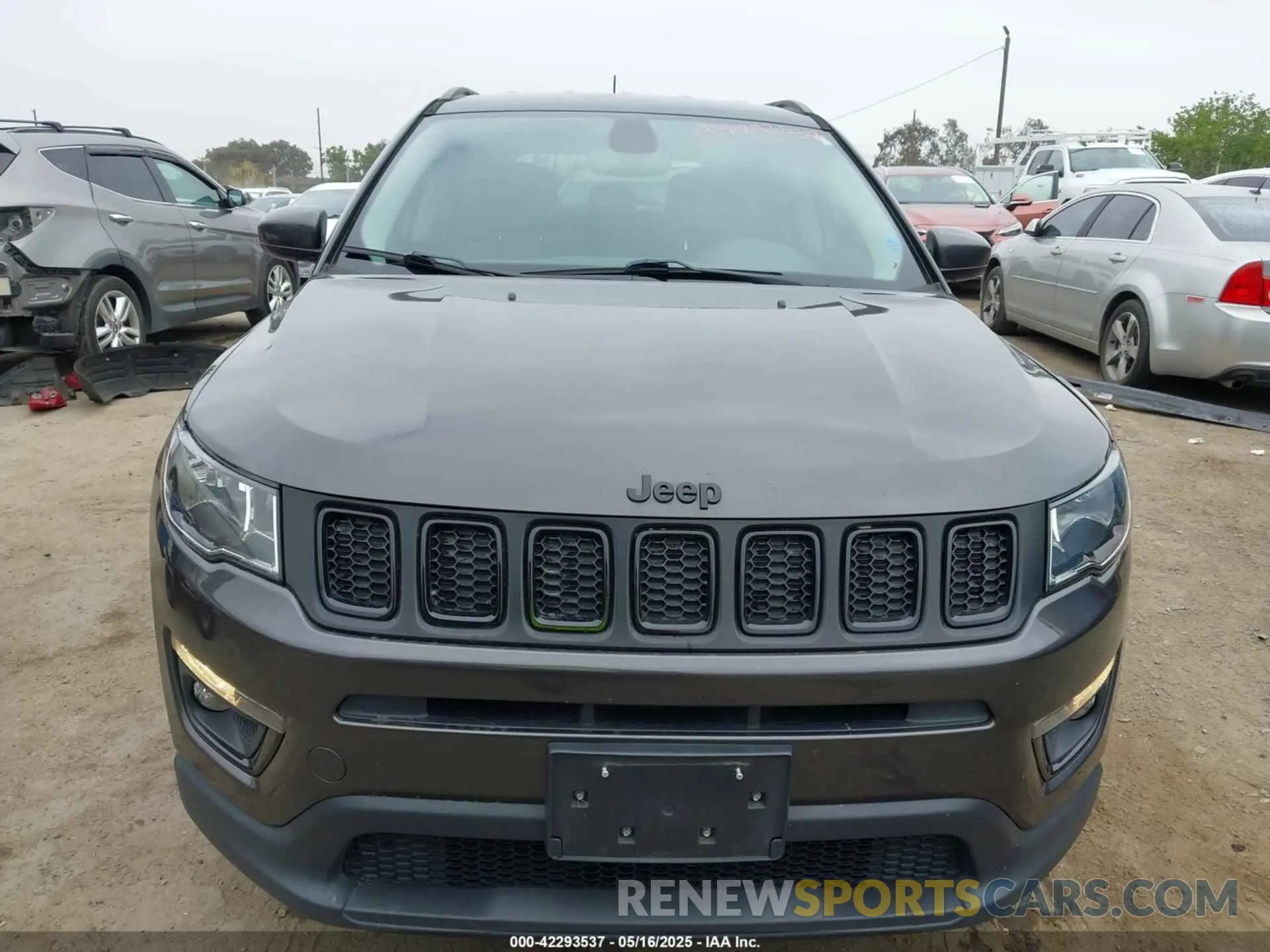 12 Photograph of a damaged car 3C4NJCBB9KT833210 JEEP COMPASS 2019
