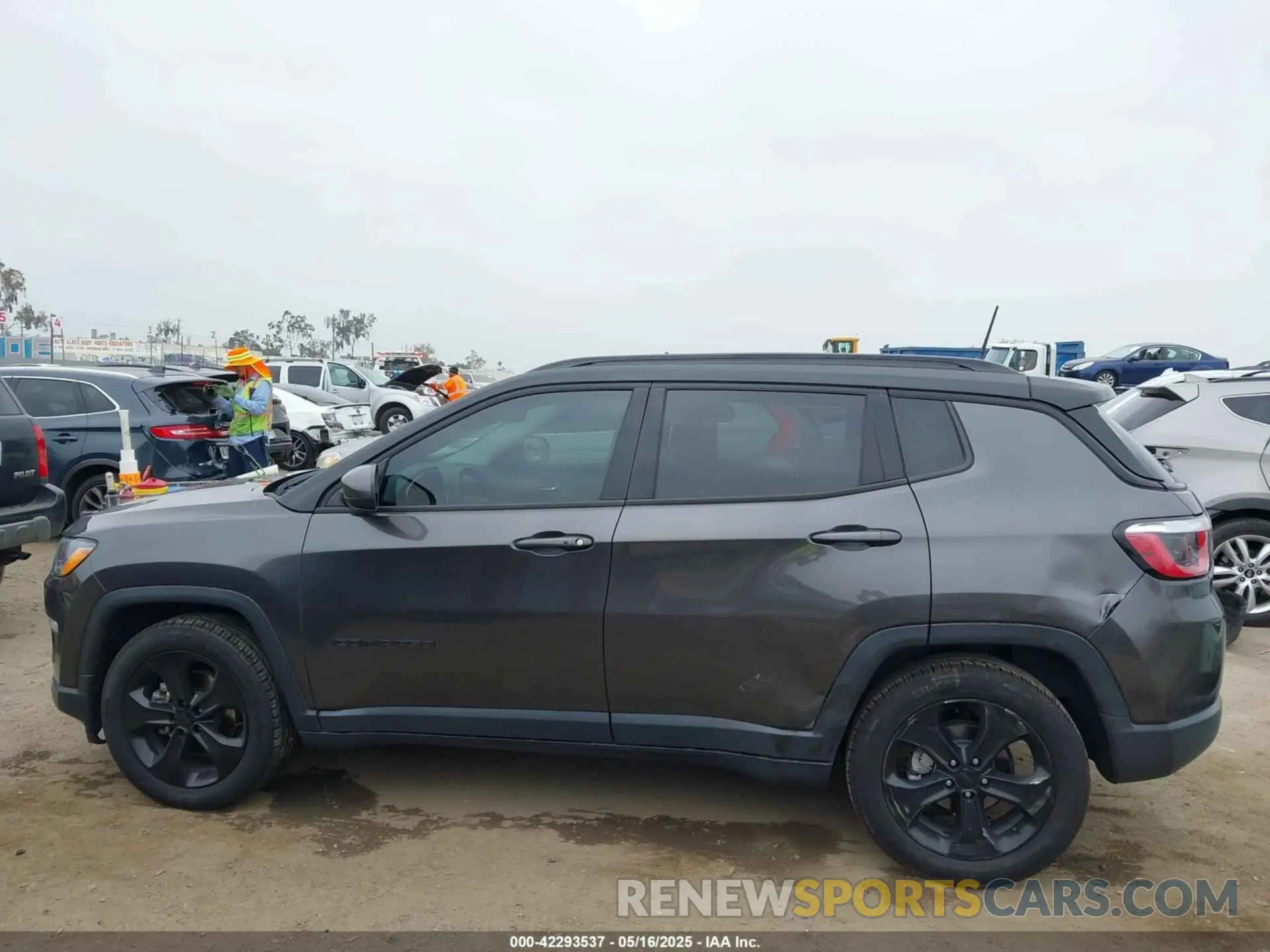 14 Photograph of a damaged car 3C4NJCBB9KT833210 JEEP COMPASS 2019