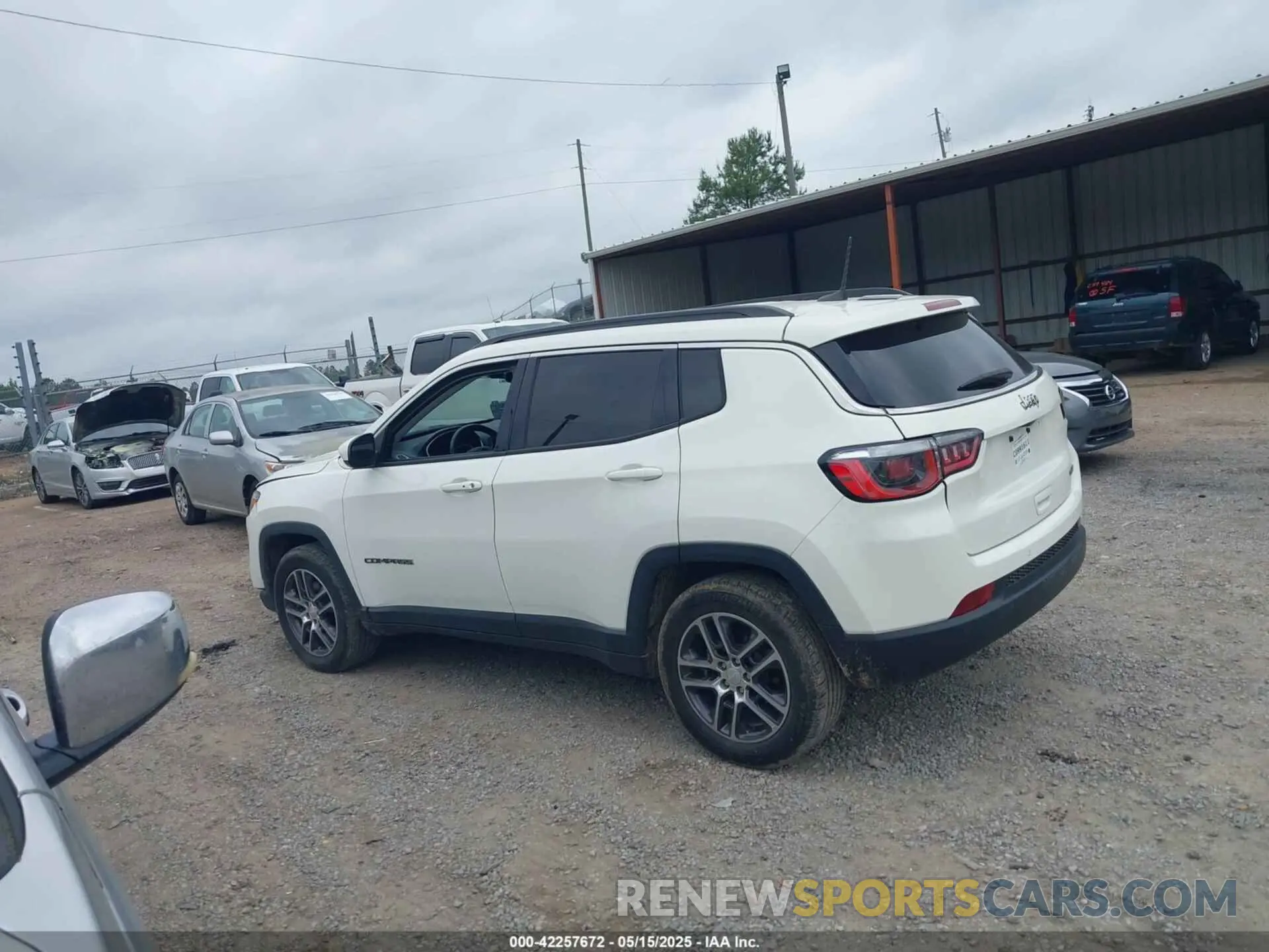 15 Photograph of a damaged car 3C4NJCBBXKT699338 JEEP COMPASS 2019