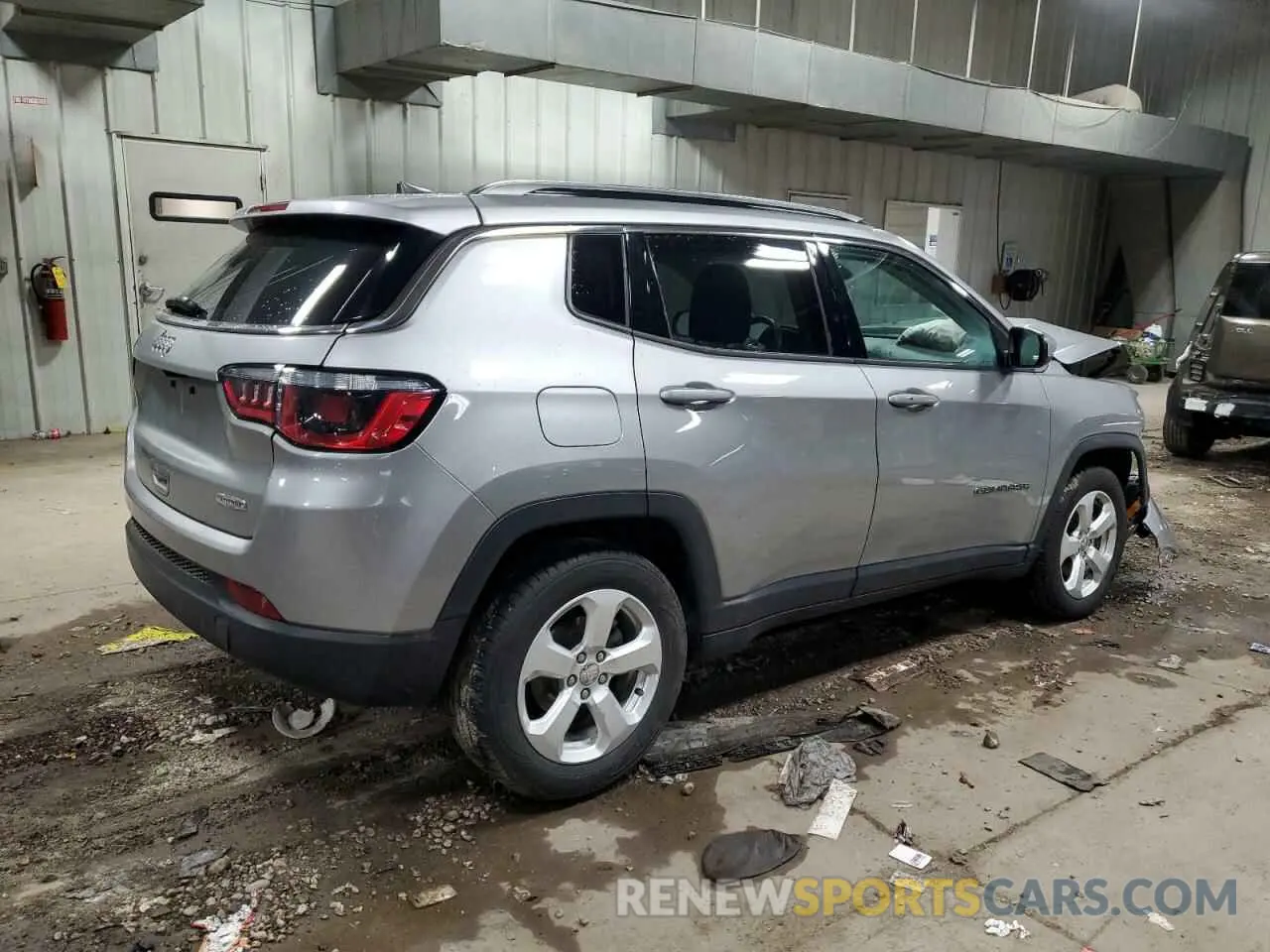 3 Photograph of a damaged car 3C4NJCBBXKT711715 JEEP COMPASS 2019
