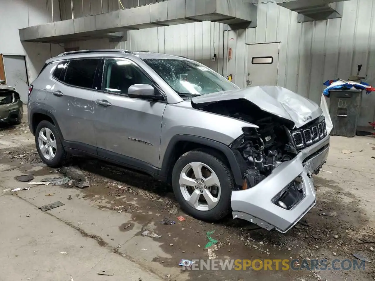 4 Photograph of a damaged car 3C4NJCBBXKT711715 JEEP COMPASS 2019