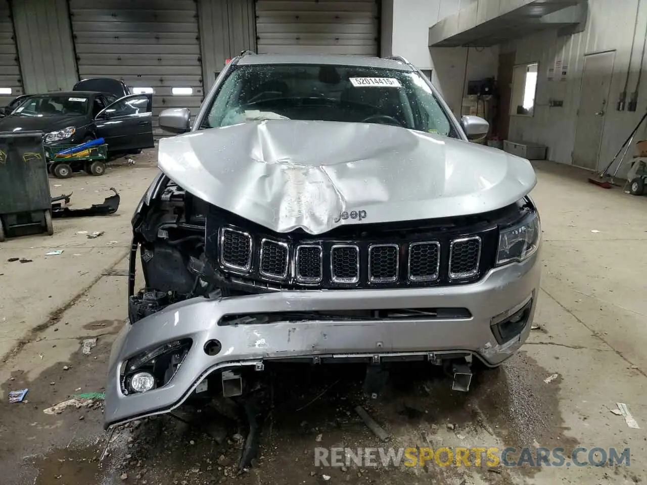 5 Photograph of a damaged car 3C4NJCBBXKT711715 JEEP COMPASS 2019