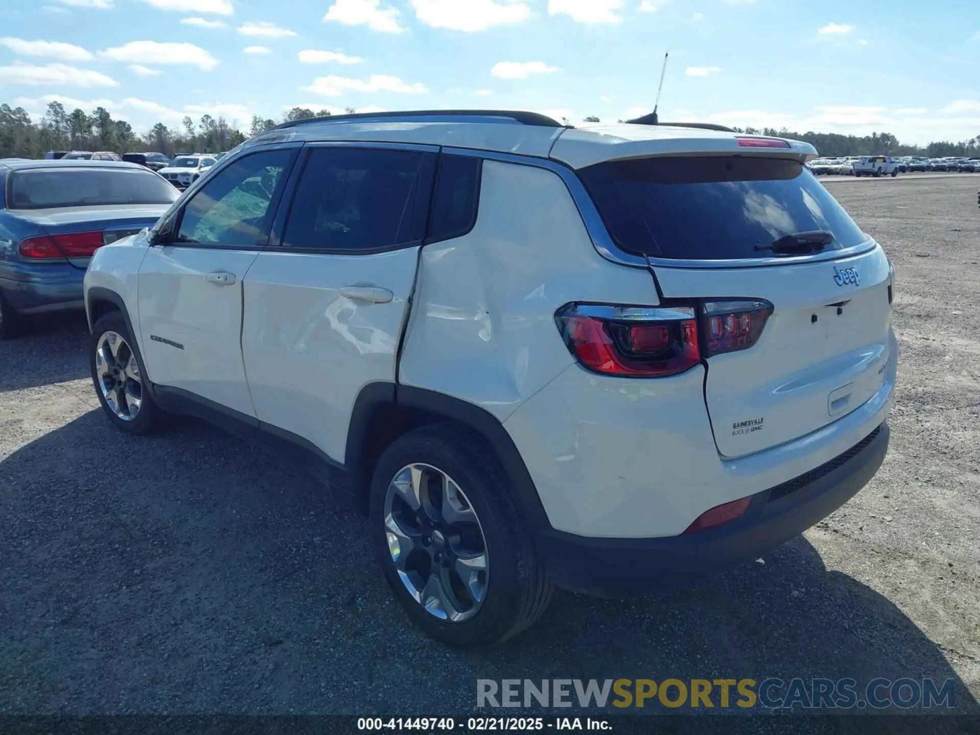 3 Photograph of a damaged car 3C4NJCCB1KT675802 JEEP COMPASS 2019