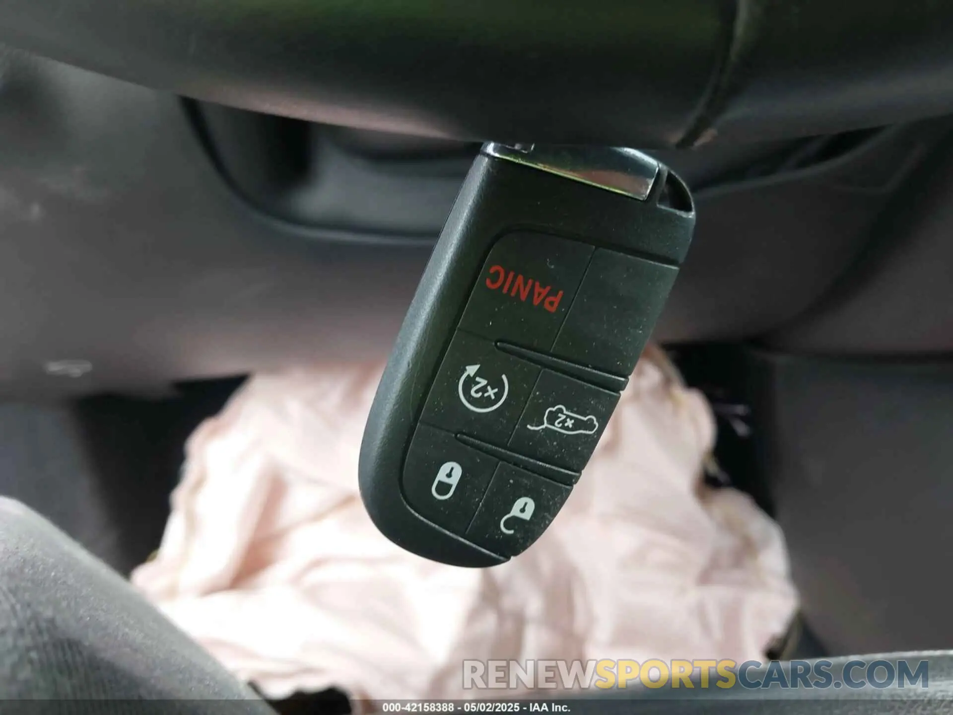 11 Photograph of a damaged car 3C4NJCCB1KT699081 JEEP COMPASS 2019