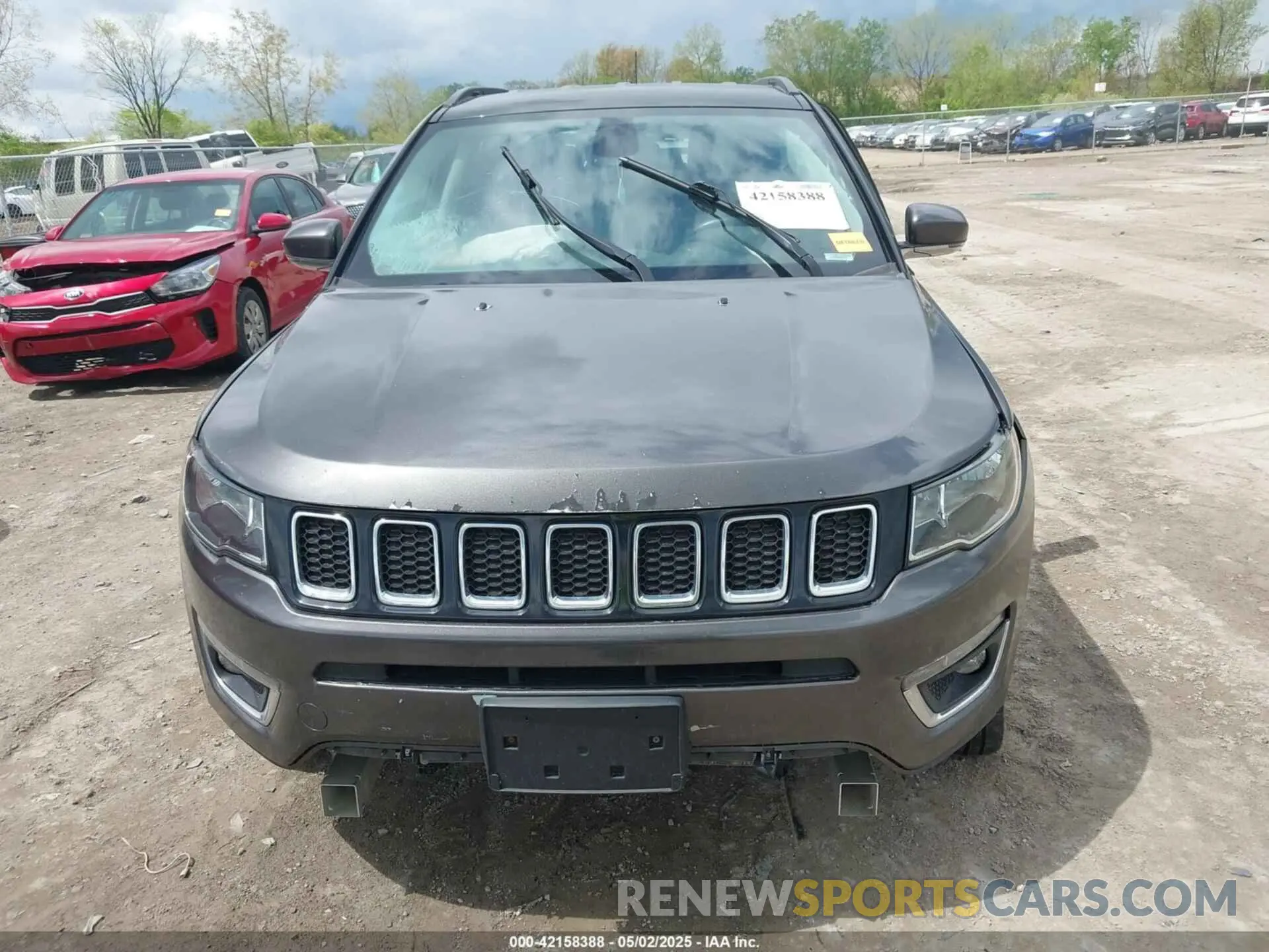 12 Photograph of a damaged car 3C4NJCCB1KT699081 JEEP COMPASS 2019