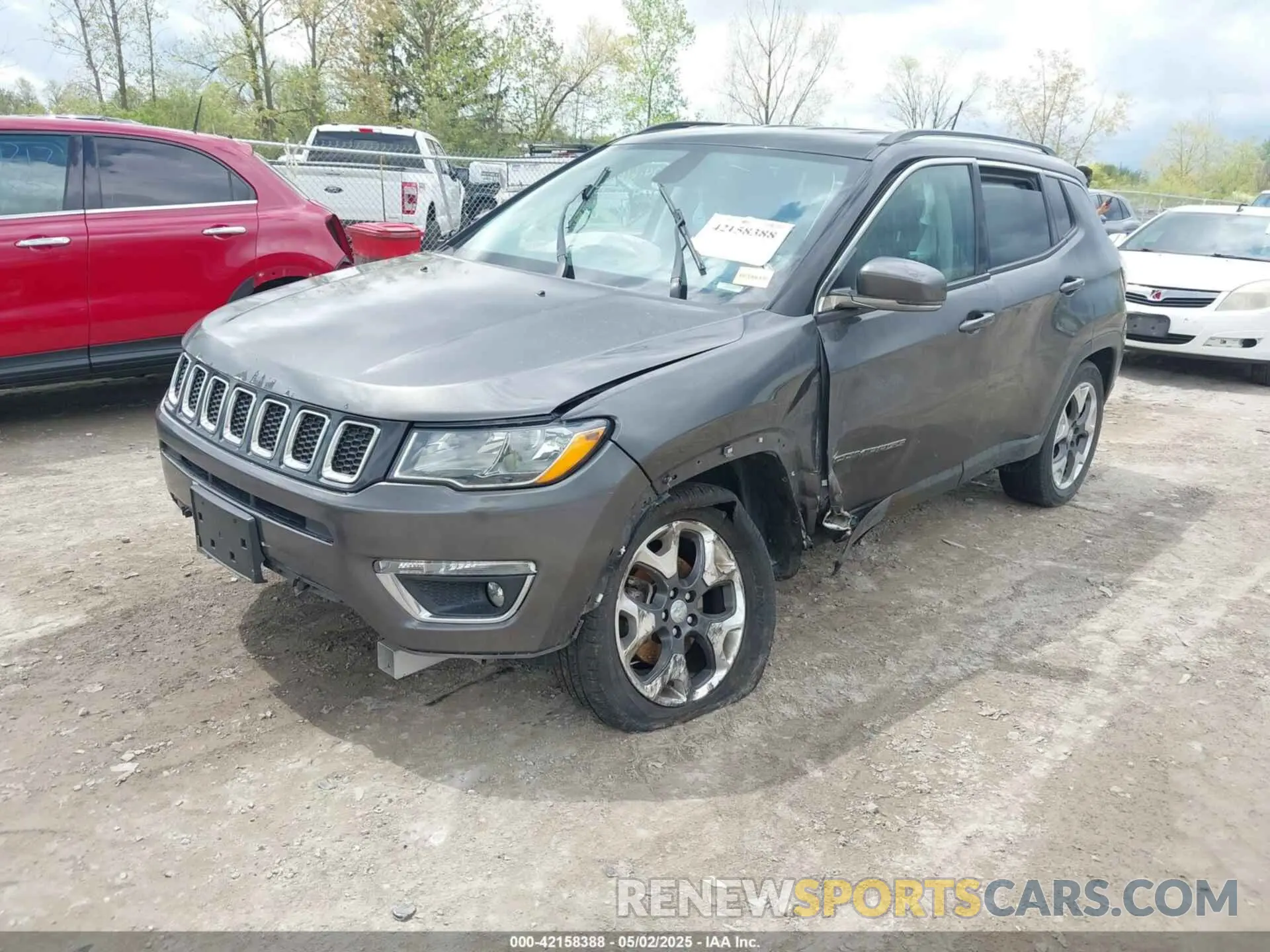 2 Photograph of a damaged car 3C4NJCCB1KT699081 JEEP COMPASS 2019