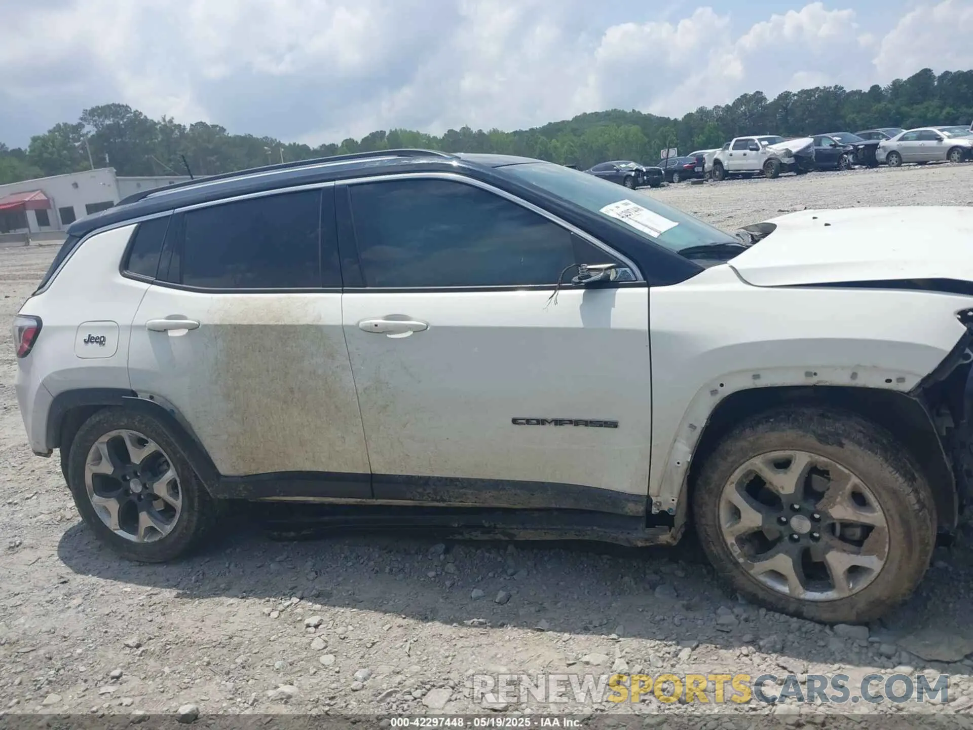 13 Photograph of a damaged car 3C4NJCCB1KT711312 JEEP COMPASS 2019