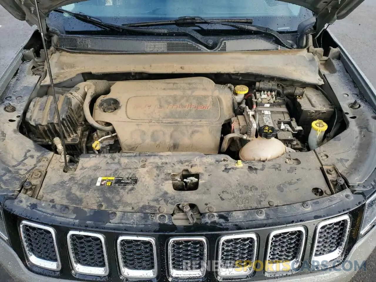 12 Photograph of a damaged car 3C4NJCCB1KT814763 JEEP COMPASS 2019
