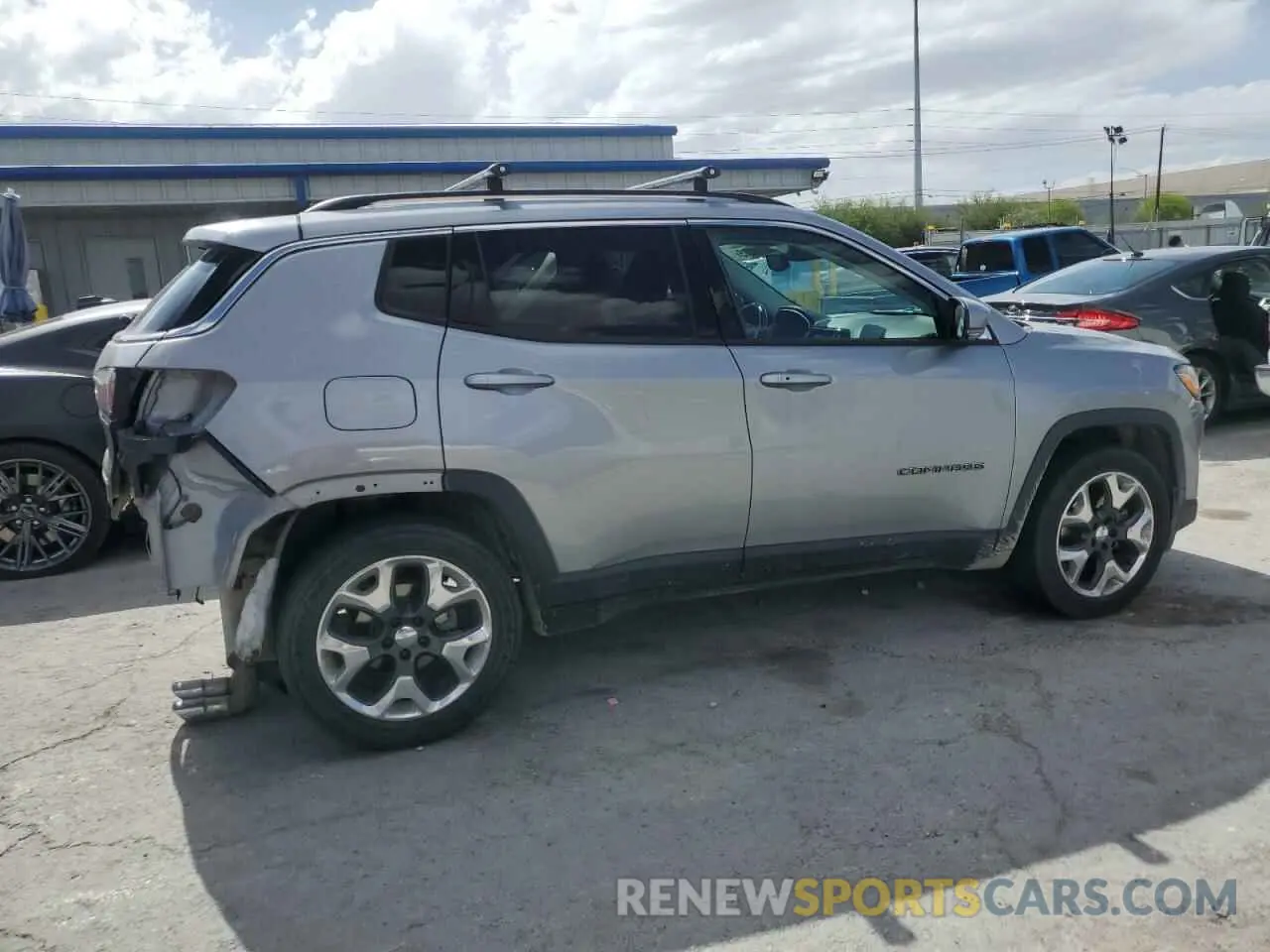 3 Photograph of a damaged car 3C4NJCCB2KT676179 JEEP COMPASS 2019