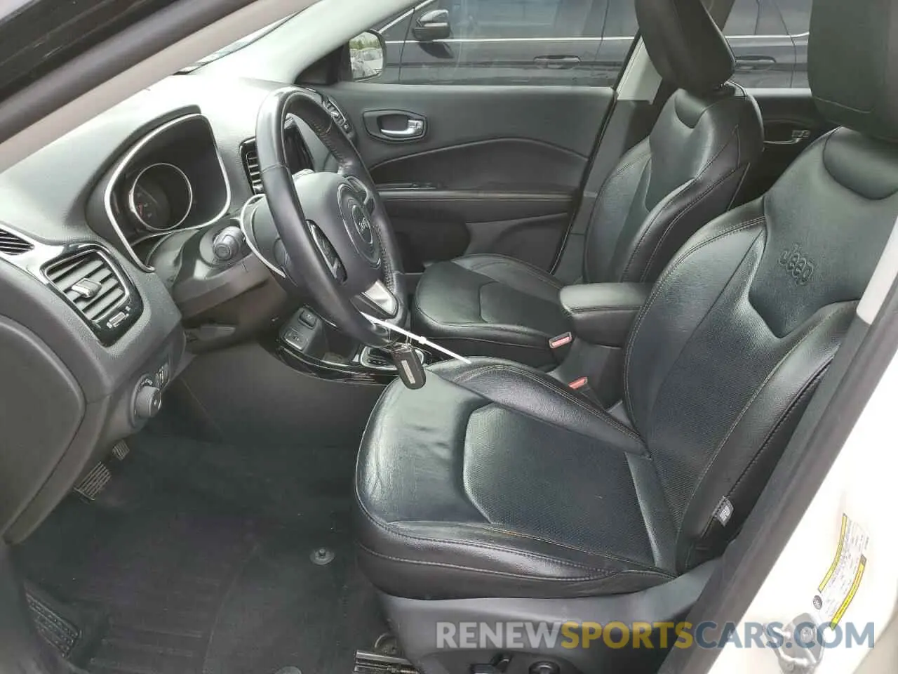 7 Photograph of a damaged car 3C4NJCCB4KT725818 JEEP COMPASS 2019