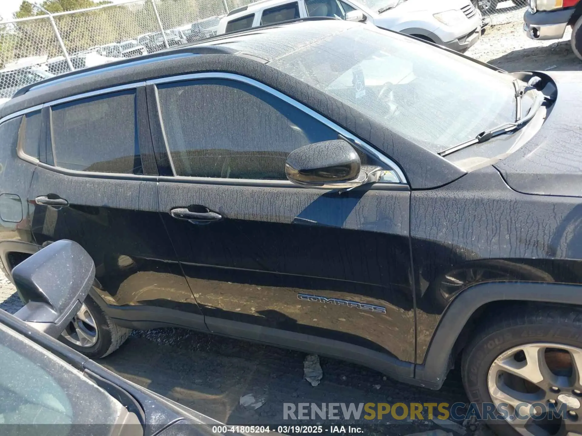 14 Photograph of a damaged car 3C4NJCCB5KT667265 JEEP COMPASS 2019