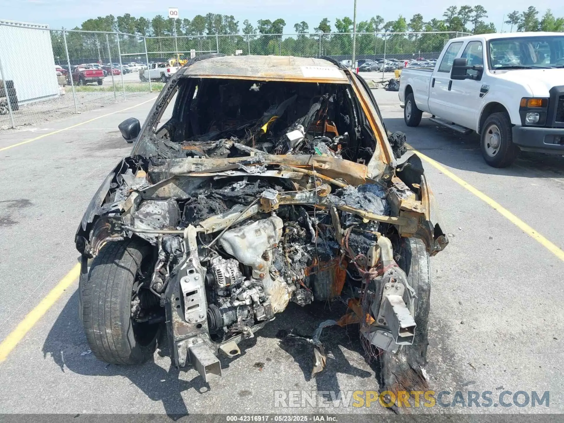 6 Photograph of a damaged car 3C4NJCCB5KT667282 JEEP COMPASS 2019