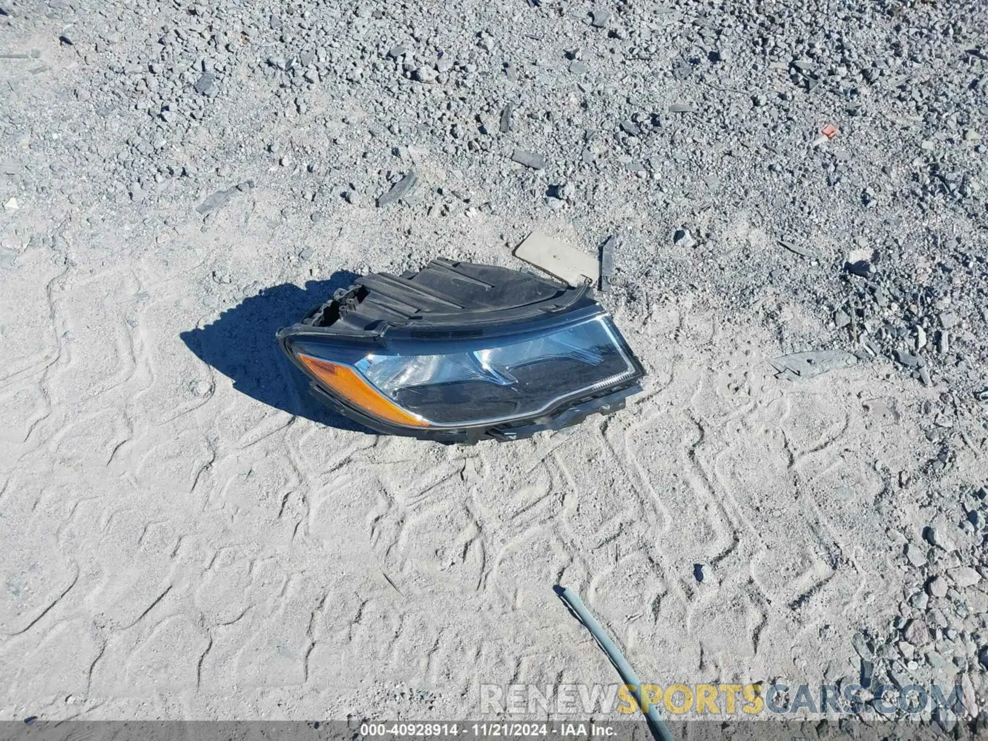 11 Photograph of a damaged car 3C4NJCCB6KT782148 JEEP COMPASS 2019