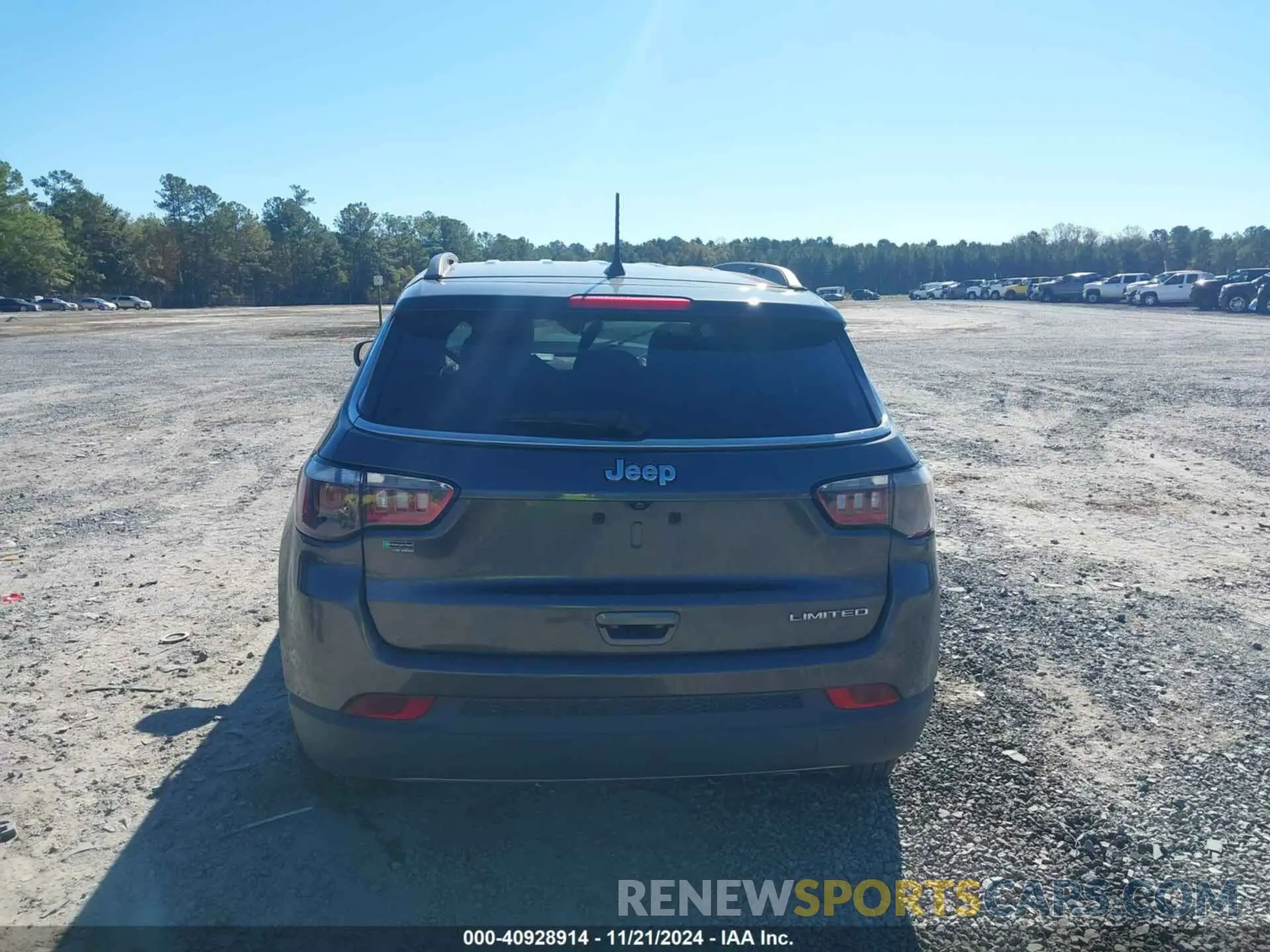 16 Photograph of a damaged car 3C4NJCCB6KT782148 JEEP COMPASS 2019
