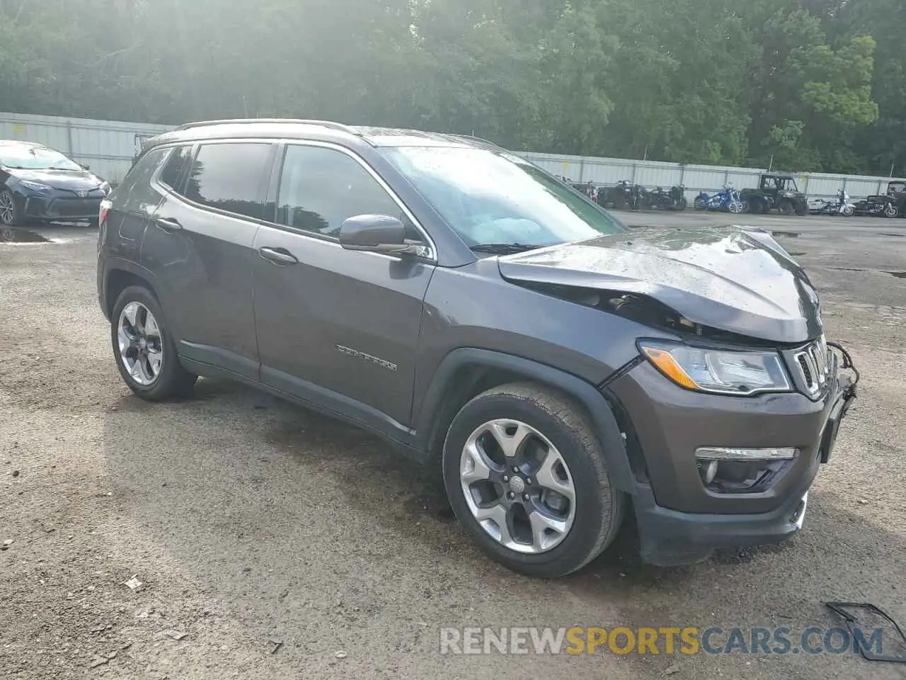4 Photograph of a damaged car 3C4NJCCB8KT664554 JEEP COMPASS 2019