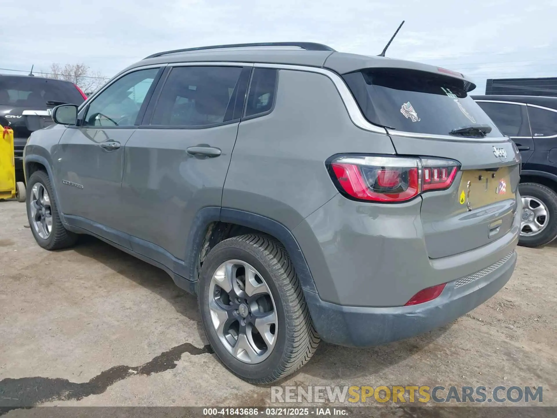 3 Photograph of a damaged car 3C4NJCCB8KT777811 JEEP COMPASS 2019