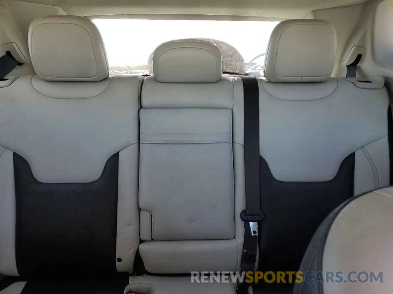 10 Photograph of a damaged car 3C4NJCCB8KT809401 JEEP COMPASS 2019