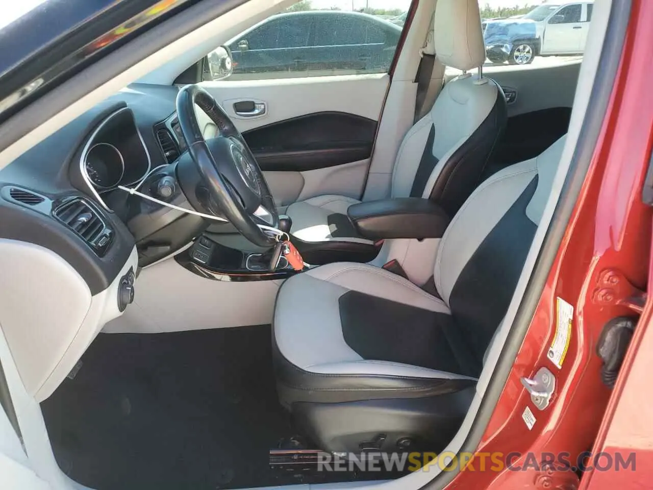 7 Photograph of a damaged car 3C4NJCCB8KT809401 JEEP COMPASS 2019