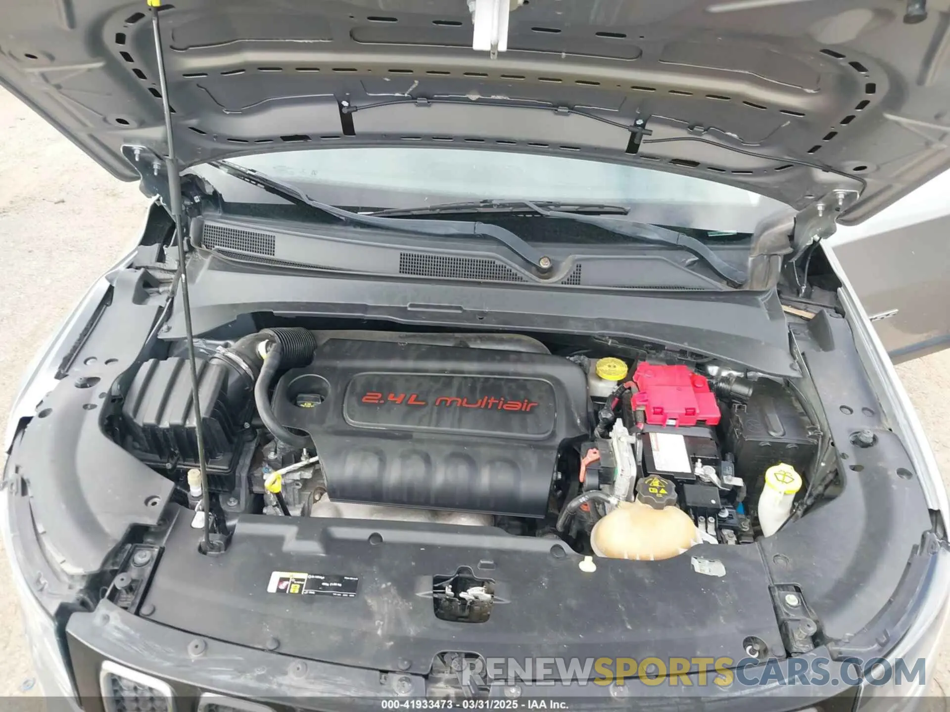 10 Photograph of a damaged car 3C4NJCCB9KT793631 JEEP COMPASS 2019