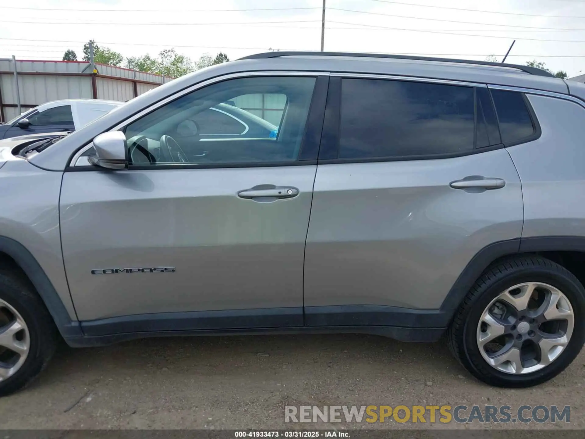 13 Photograph of a damaged car 3C4NJCCB9KT793631 JEEP COMPASS 2019