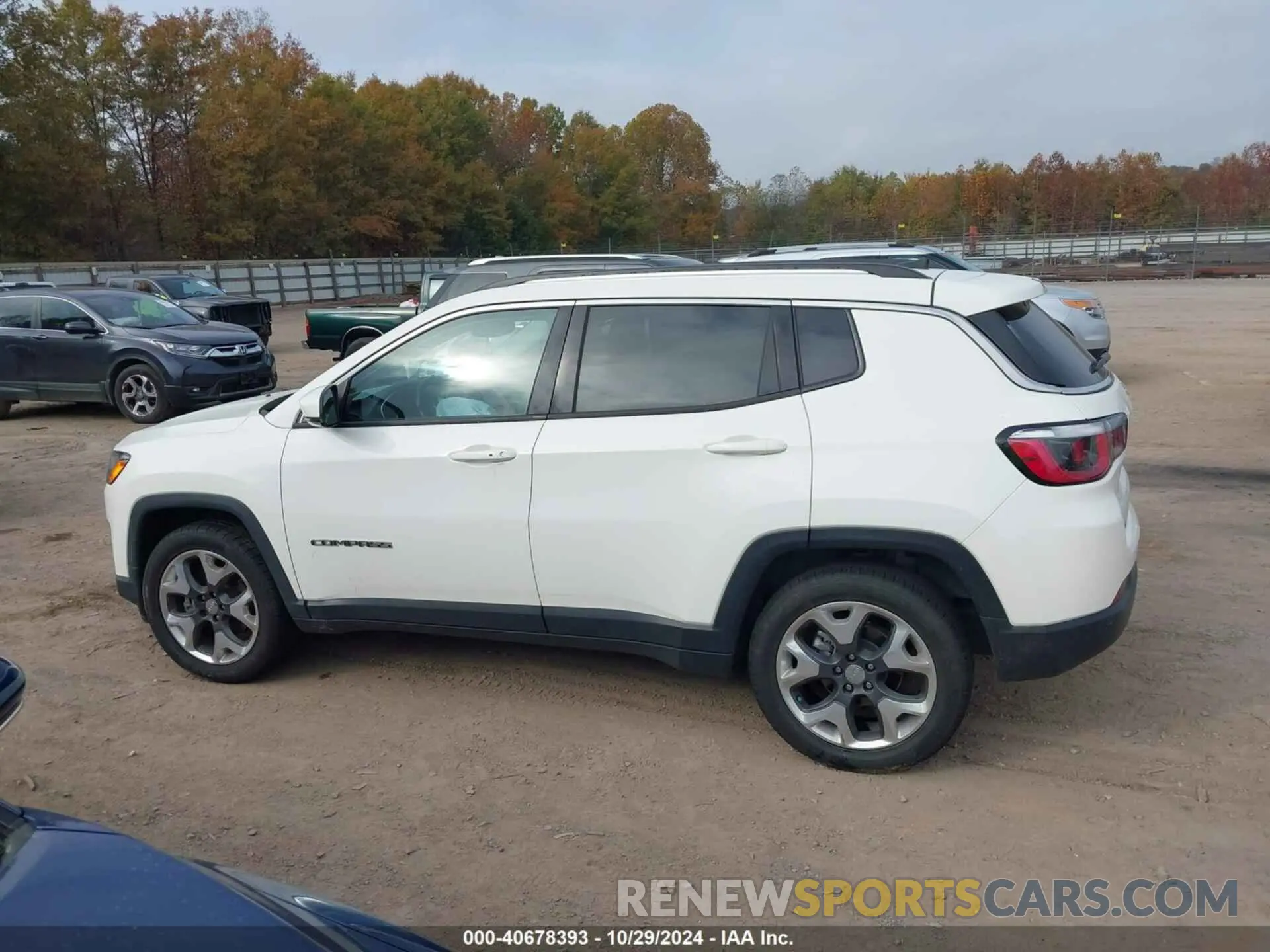 13 Photograph of a damaged car 3C4NJCCBXKT676236 JEEP COMPASS 2019