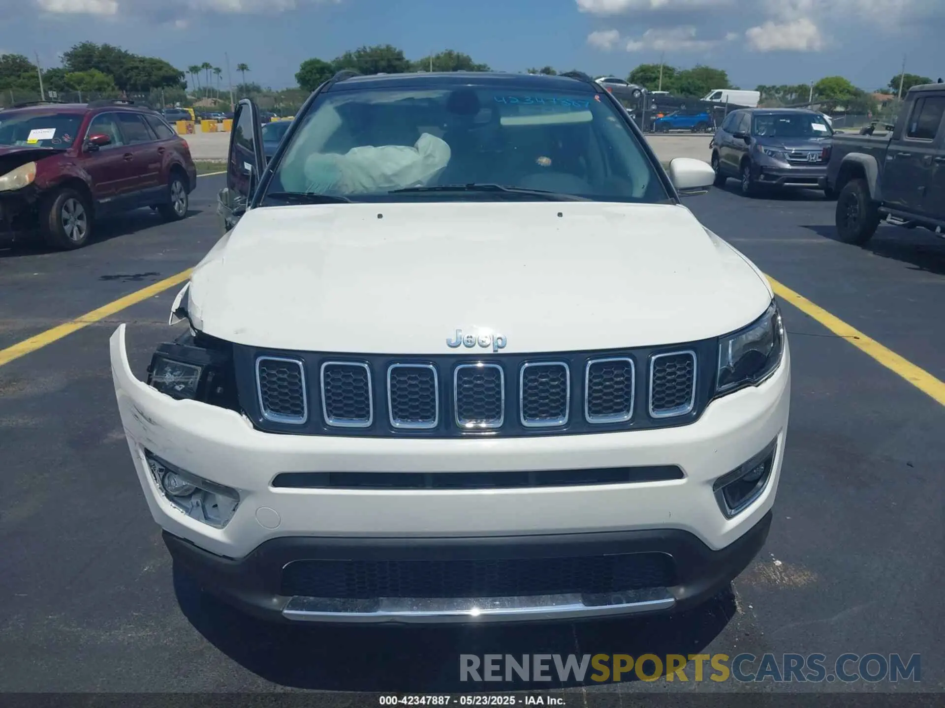 12 Photograph of a damaged car 3C4NJCCBXKT725774 JEEP COMPASS 2019