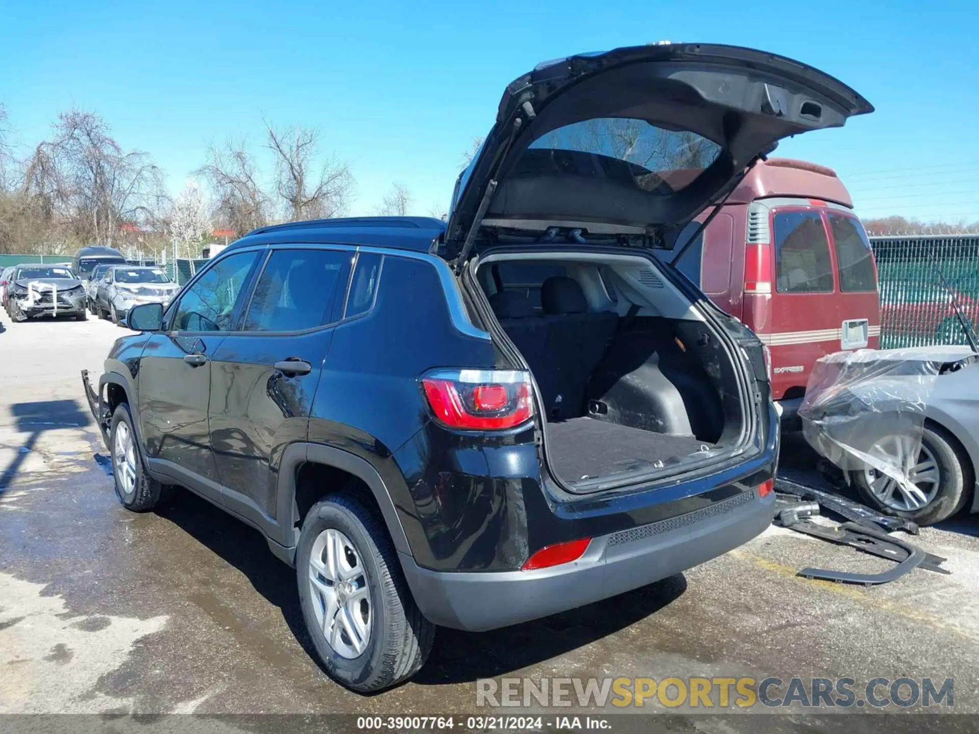3 Photograph of a damaged car 3C4NJDAB4KT702998 JEEP COMPASS 2019