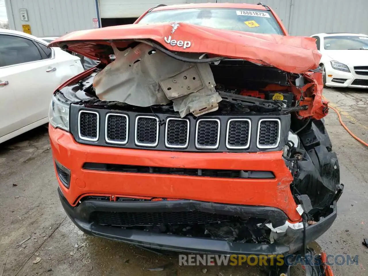 5 Photograph of a damaged car 3C4NJDAB5KT630628 JEEP COMPASS 2019
