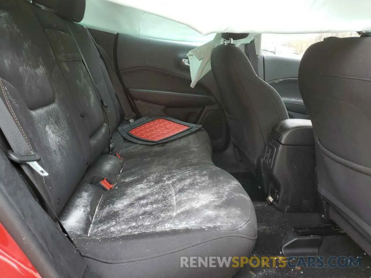 11 Photograph of a damaged car 3C4NJDAB6KT827629 JEEP COMPASS 2019