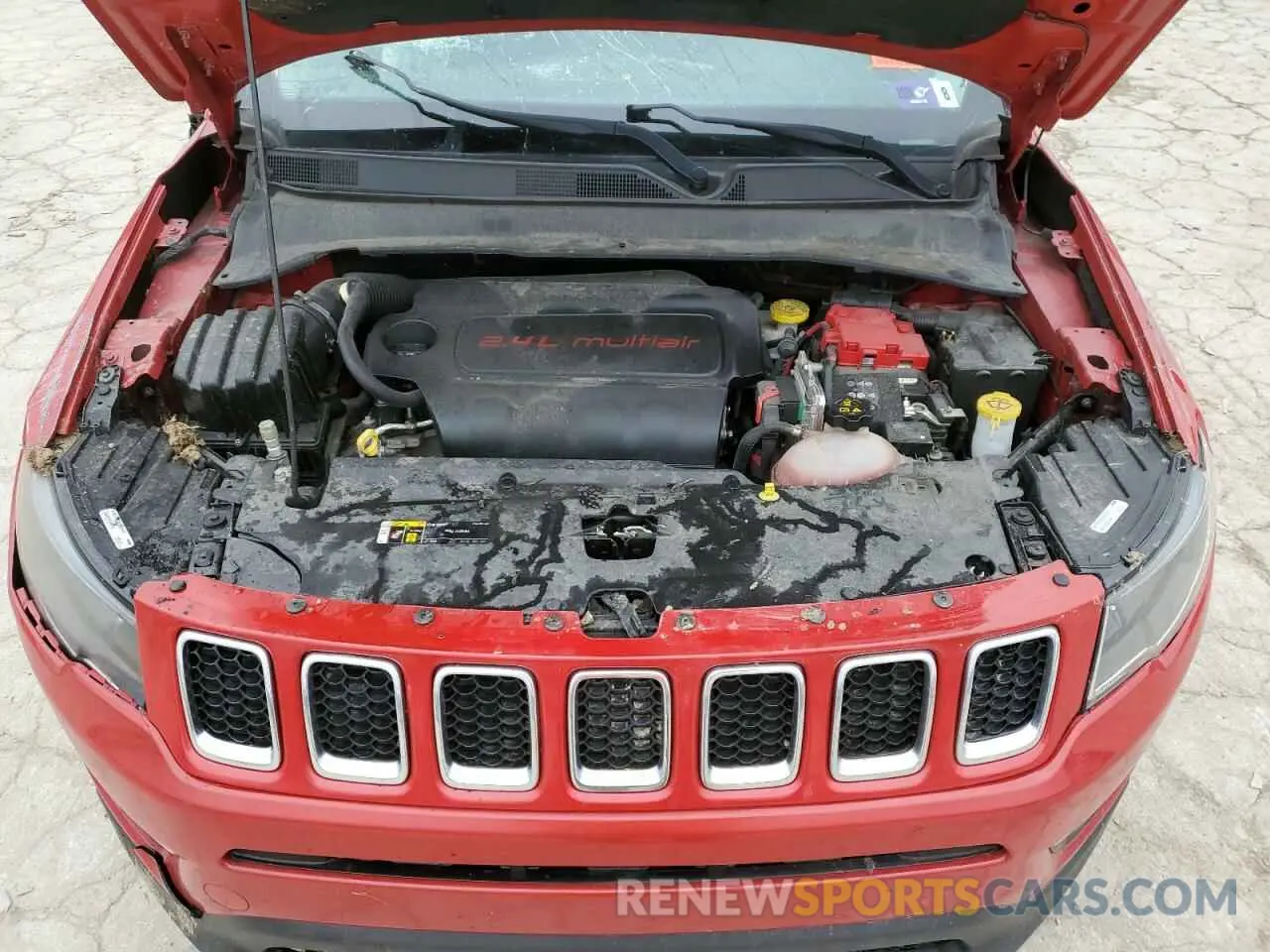 13 Photograph of a damaged car 3C4NJDAB6KT827629 JEEP COMPASS 2019