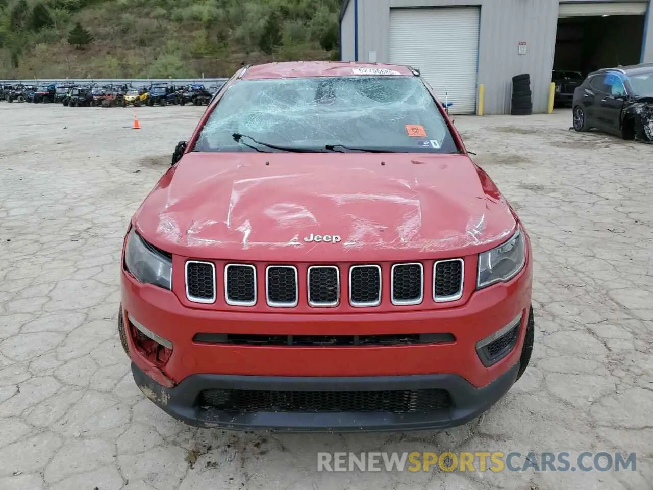 5 Photograph of a damaged car 3C4NJDAB6KT827629 JEEP COMPASS 2019