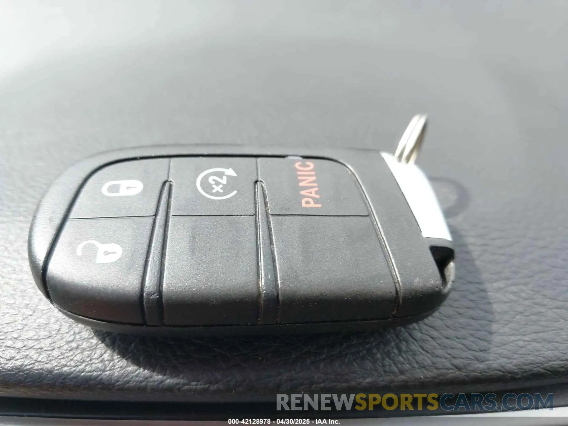 11 Photograph of a damaged car 3C4NJDAB7KT629707 JEEP COMPASS 2019