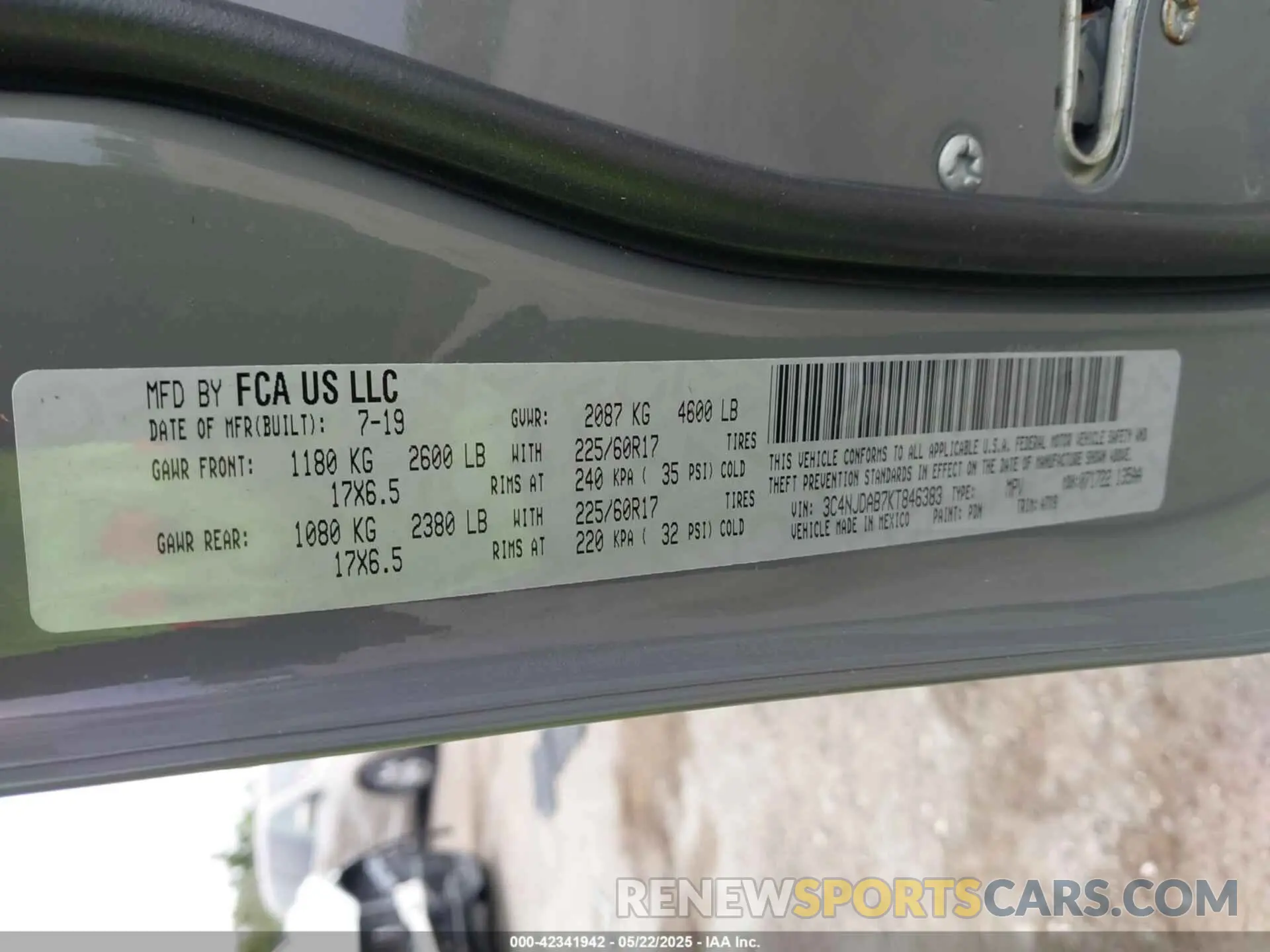 9 Photograph of a damaged car 3C4NJDAB7KT846383 JEEP COMPASS 2019