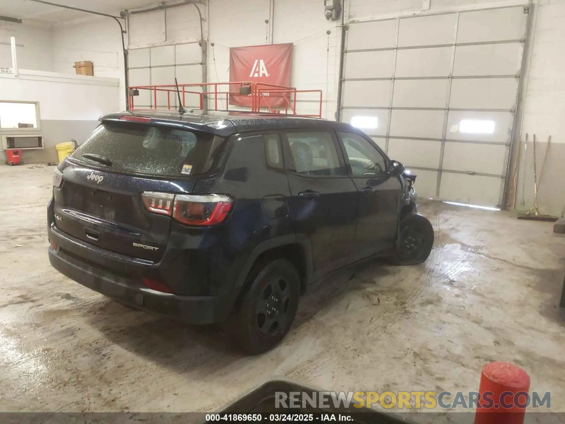 4 Photograph of a damaged car 3C4NJDAB8KT638920 JEEP COMPASS 2019