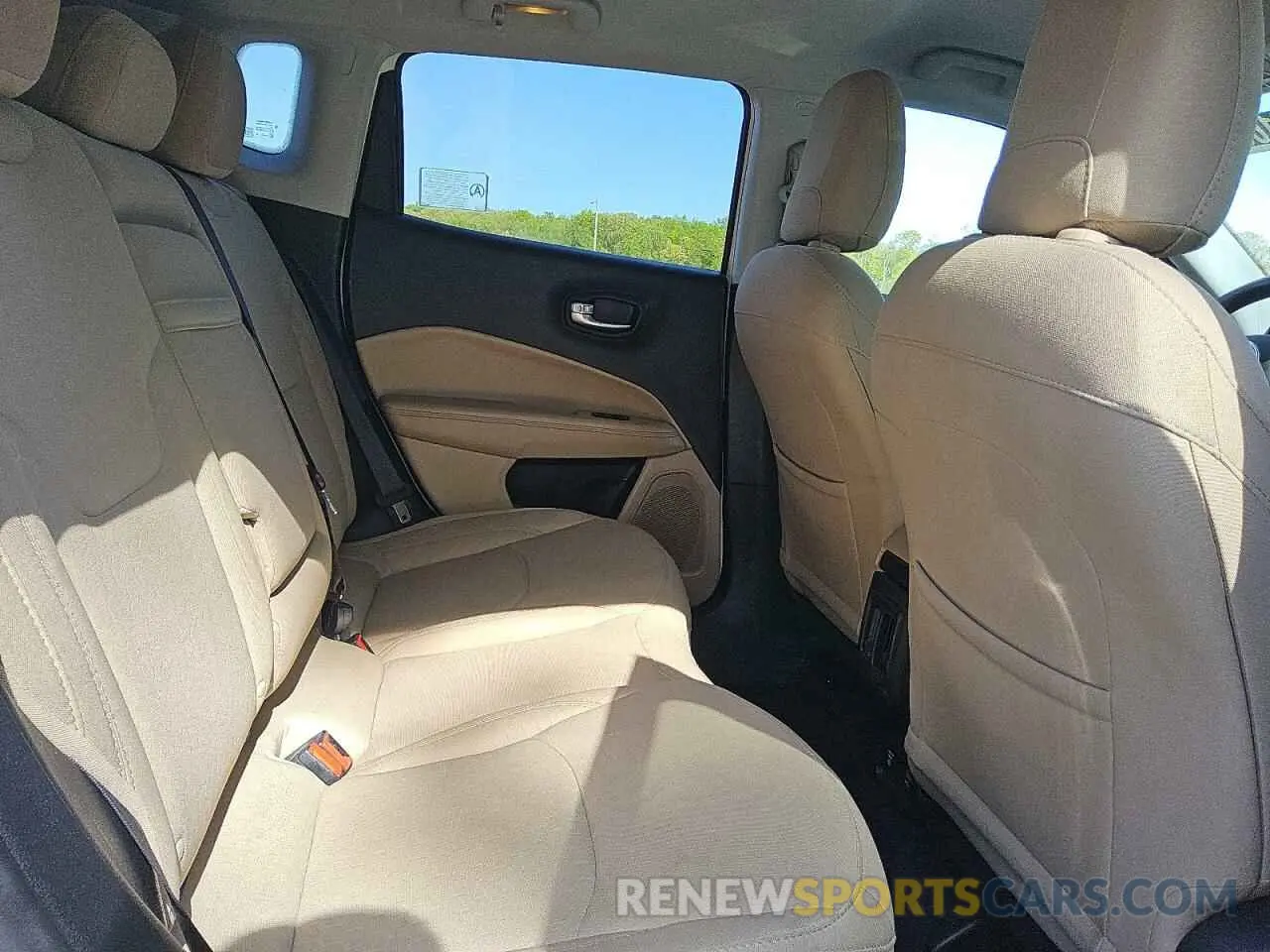 11 Photograph of a damaged car 3C4NJDAB8KT752755 JEEP COMPASS 2019
