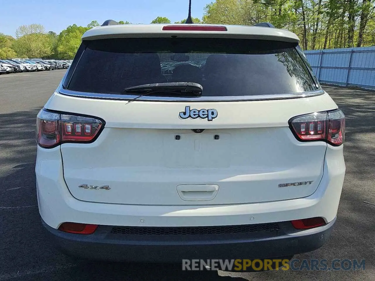 6 Photograph of a damaged car 3C4NJDAB8KT752755 JEEP COMPASS 2019