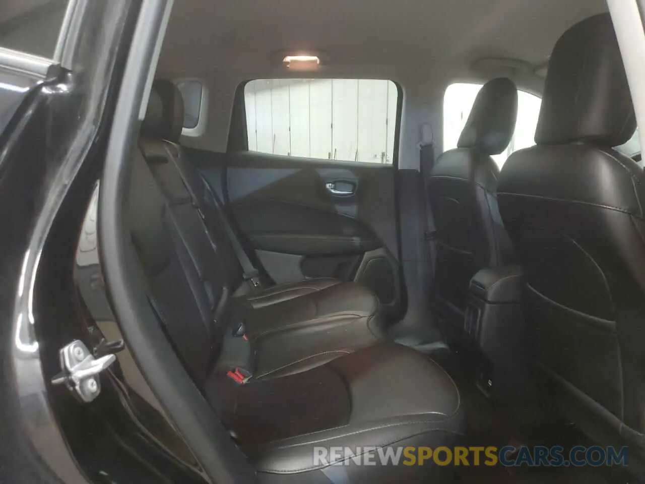 11 Photograph of a damaged car 3C4NJDBB0KT593907 JEEP COMPASS 2019