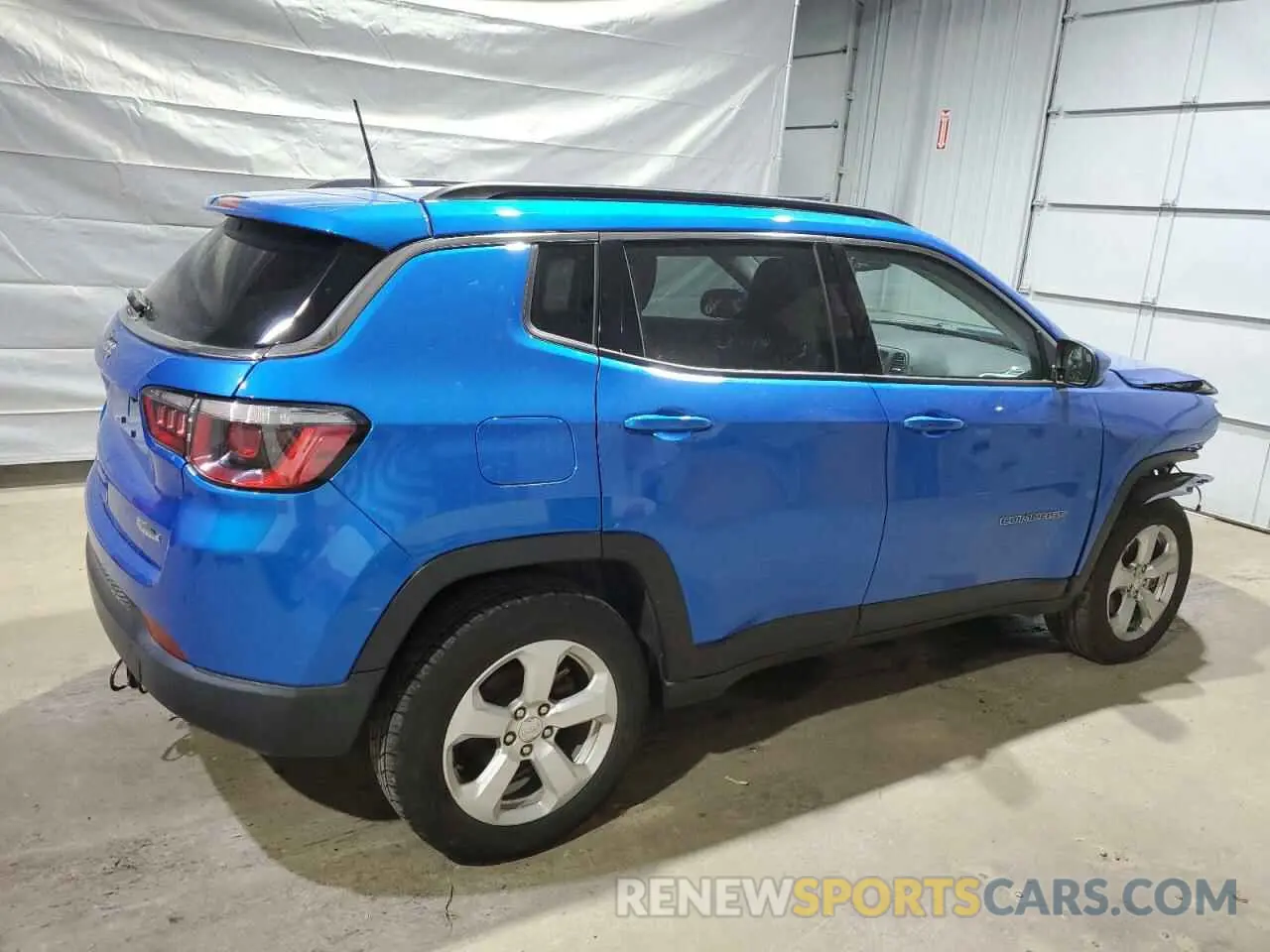 3 Photograph of a damaged car 3C4NJDBB0KT594099 JEEP COMPASS 2019