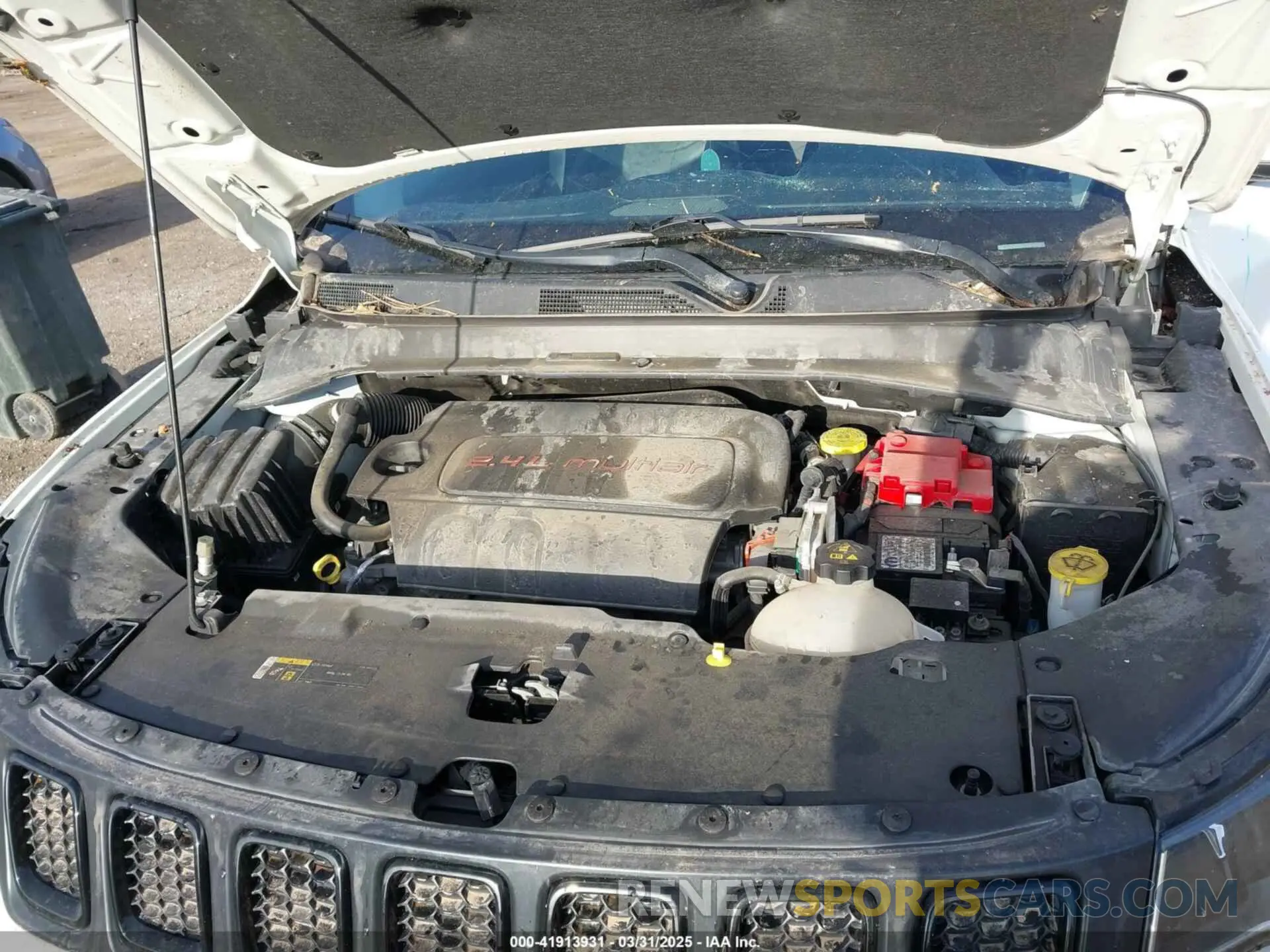 10 Photograph of a damaged car 3C4NJDBB0KT629952 JEEP COMPASS 2019